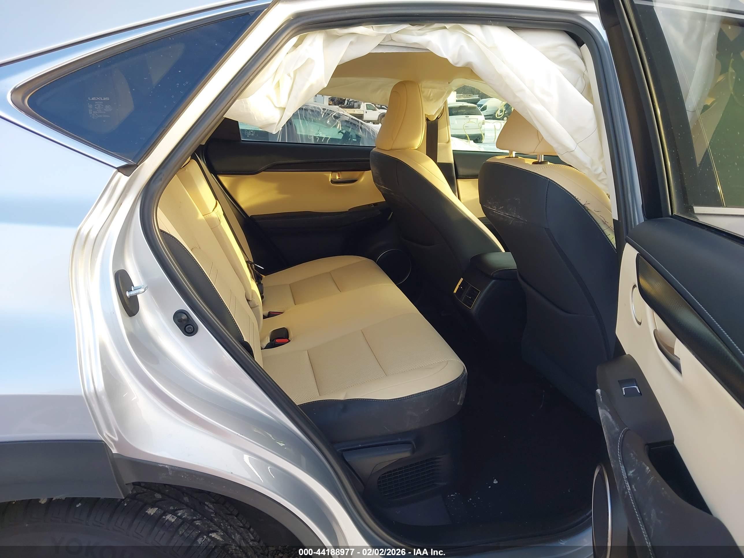 LEXUS NX image 8