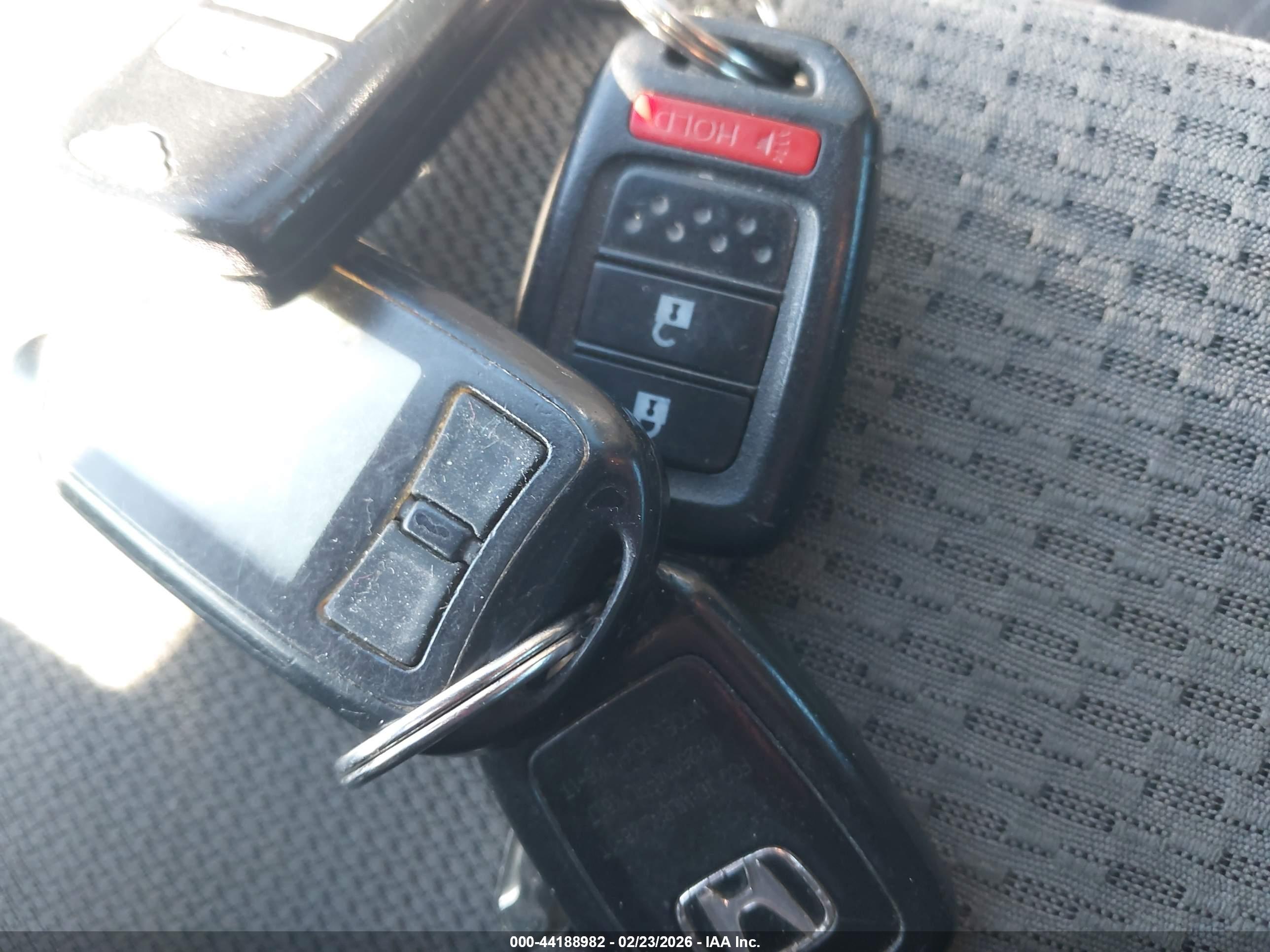 HONDA CR-V image 11
