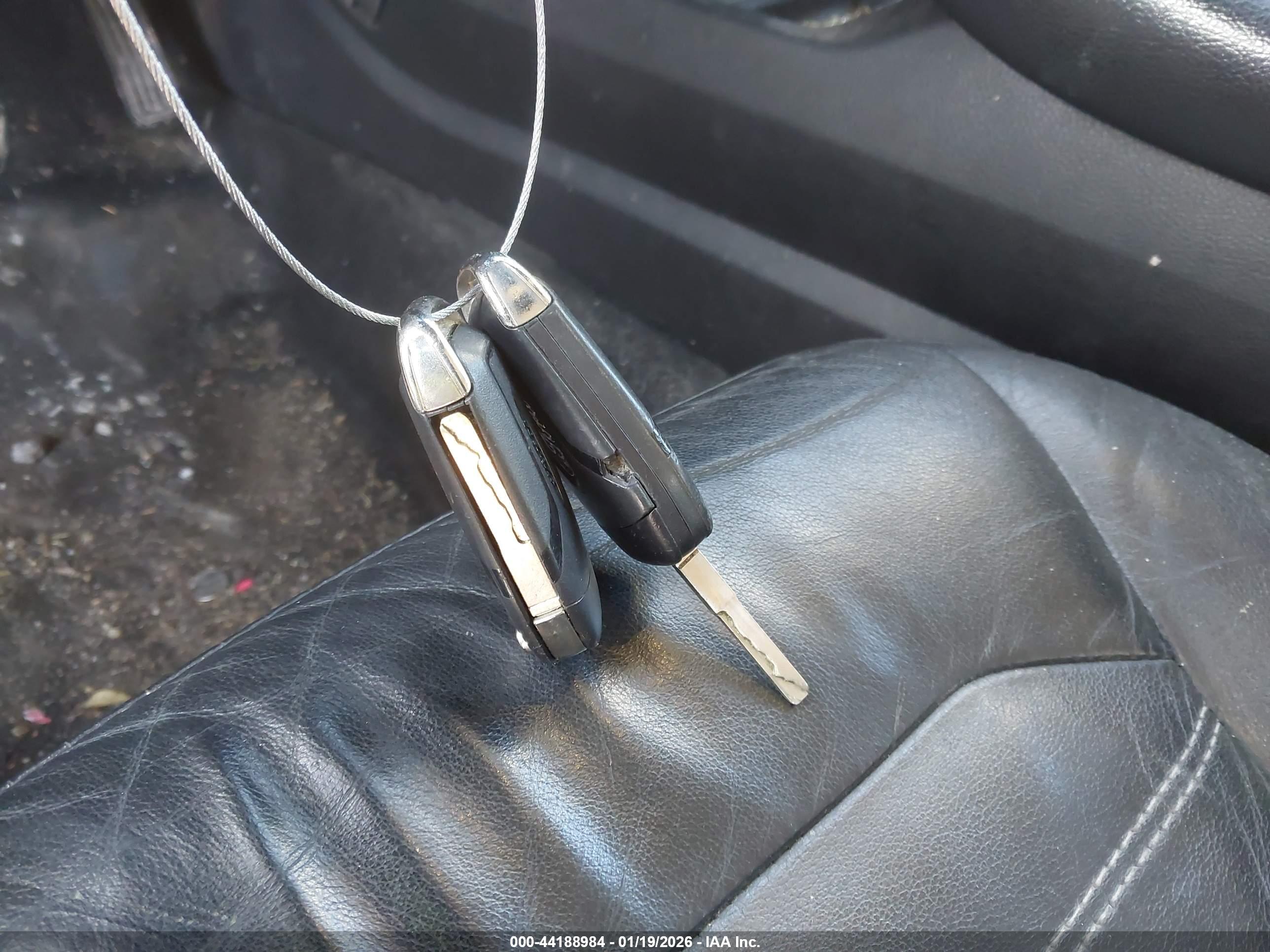 FORD FUSION image 11