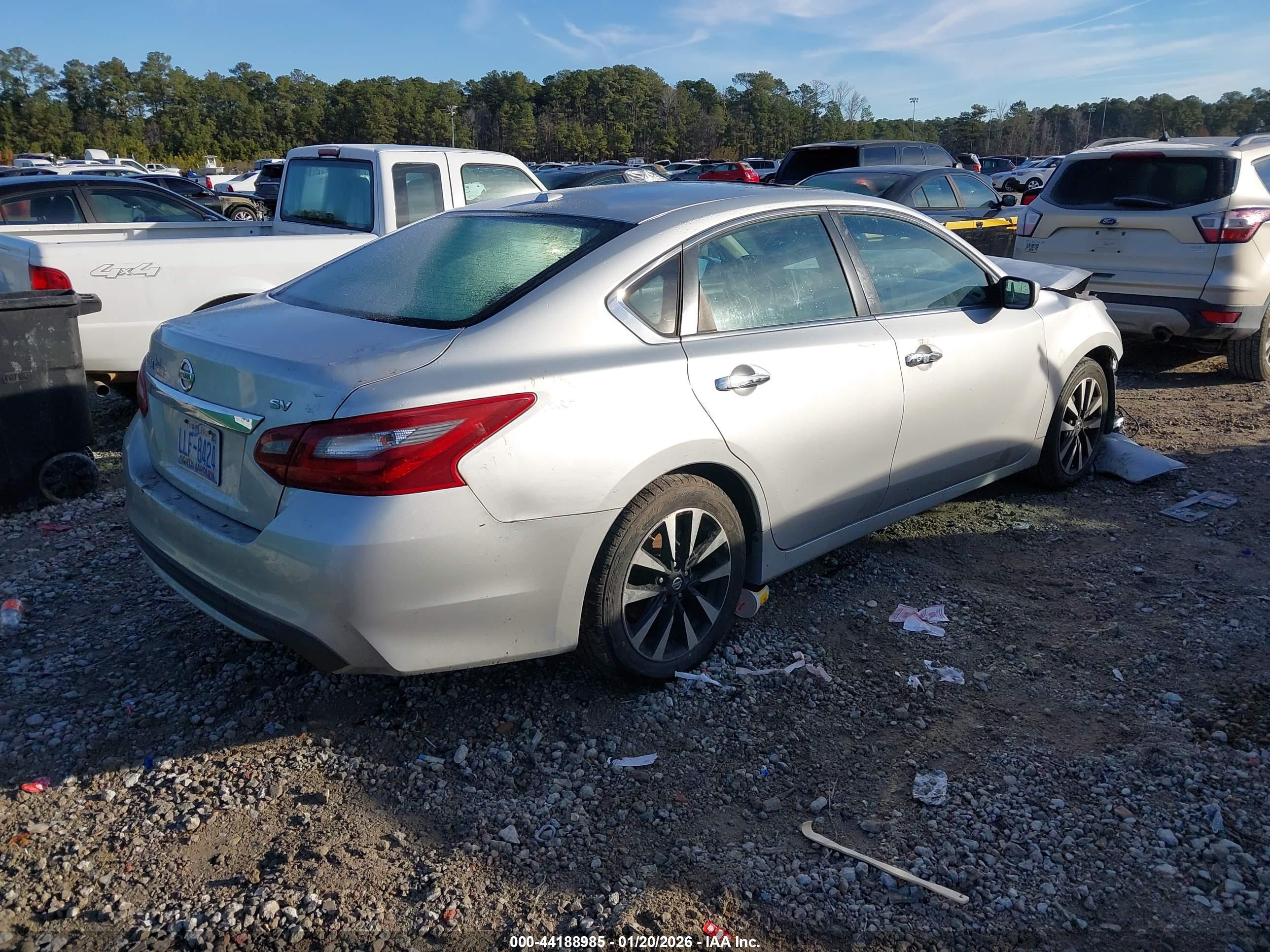 NISSAN ALTIMA image 4