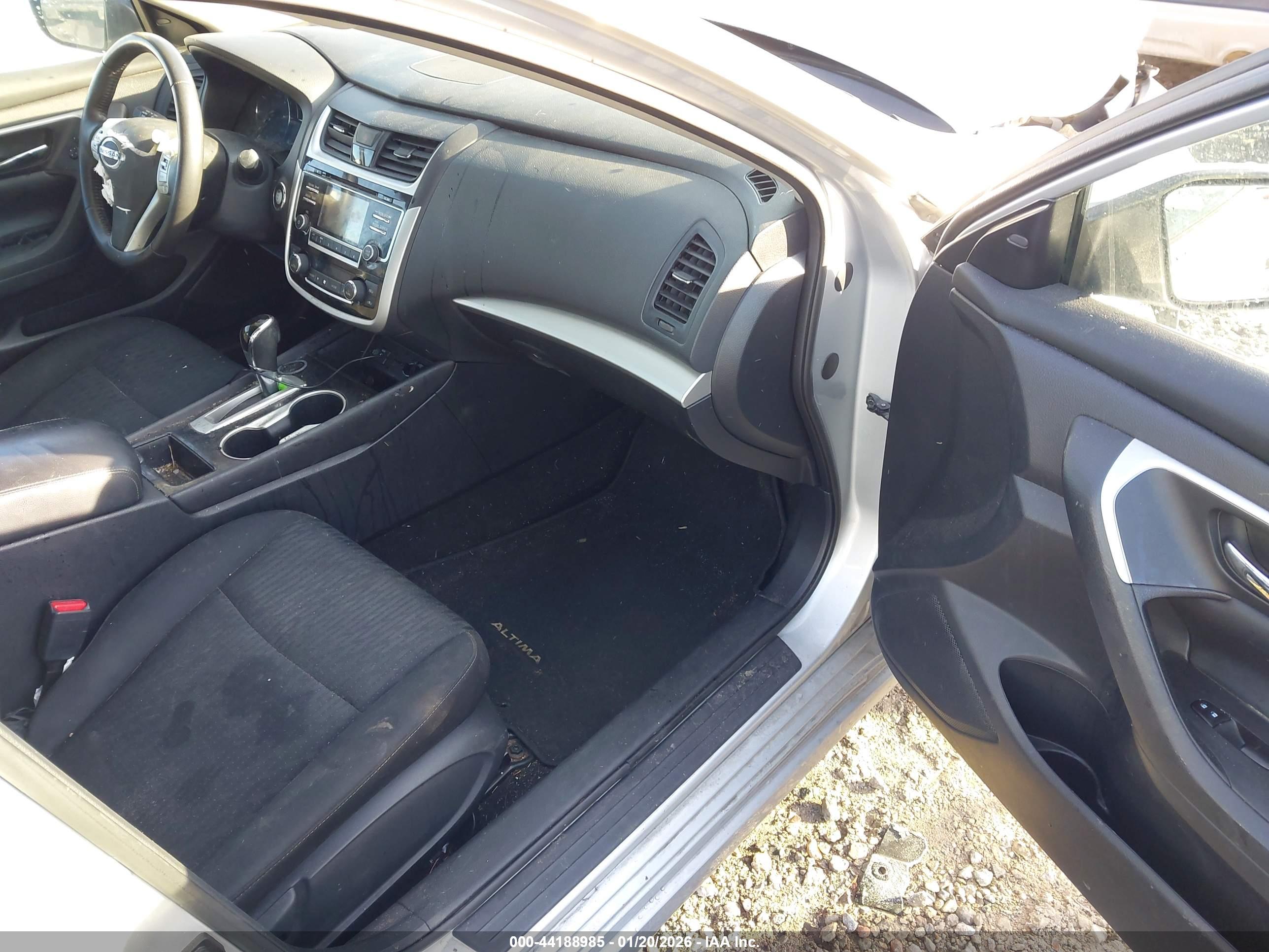 NISSAN ALTIMA image 5