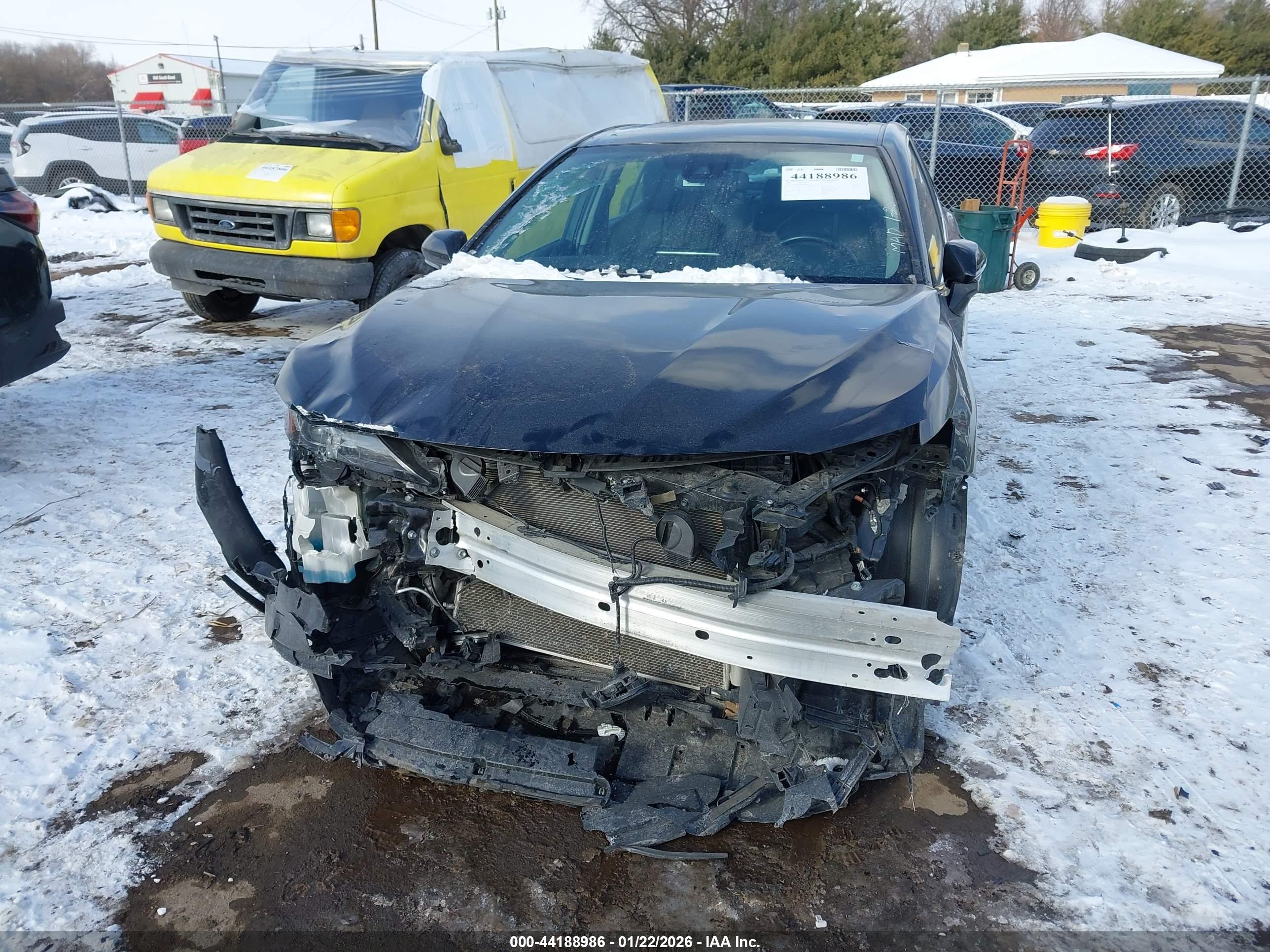 TOYOTA CAMRY image 6
