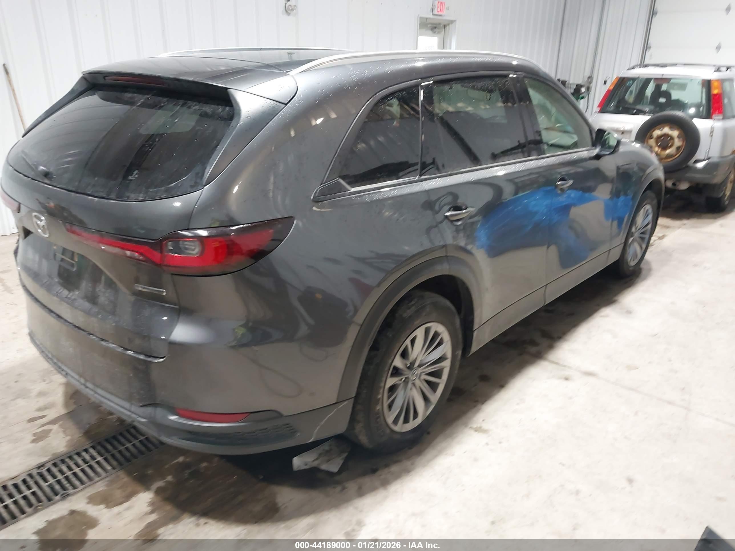 MAZDA CX-90 image 4