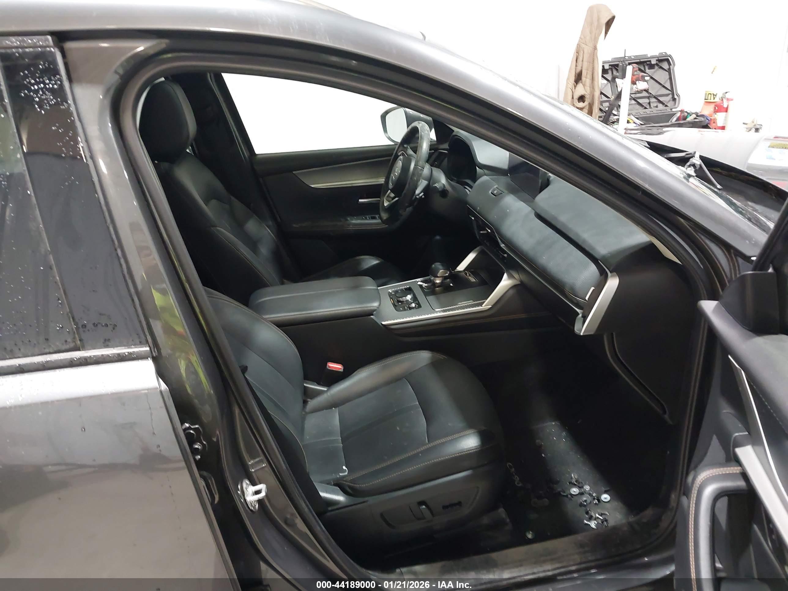 MAZDA CX-90 image 5