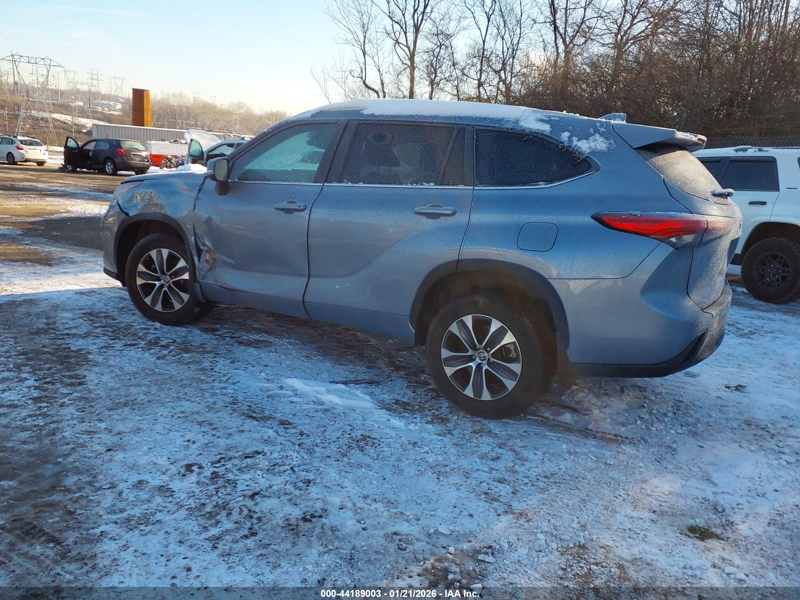 TOYOTA HIGHLANDER image 3