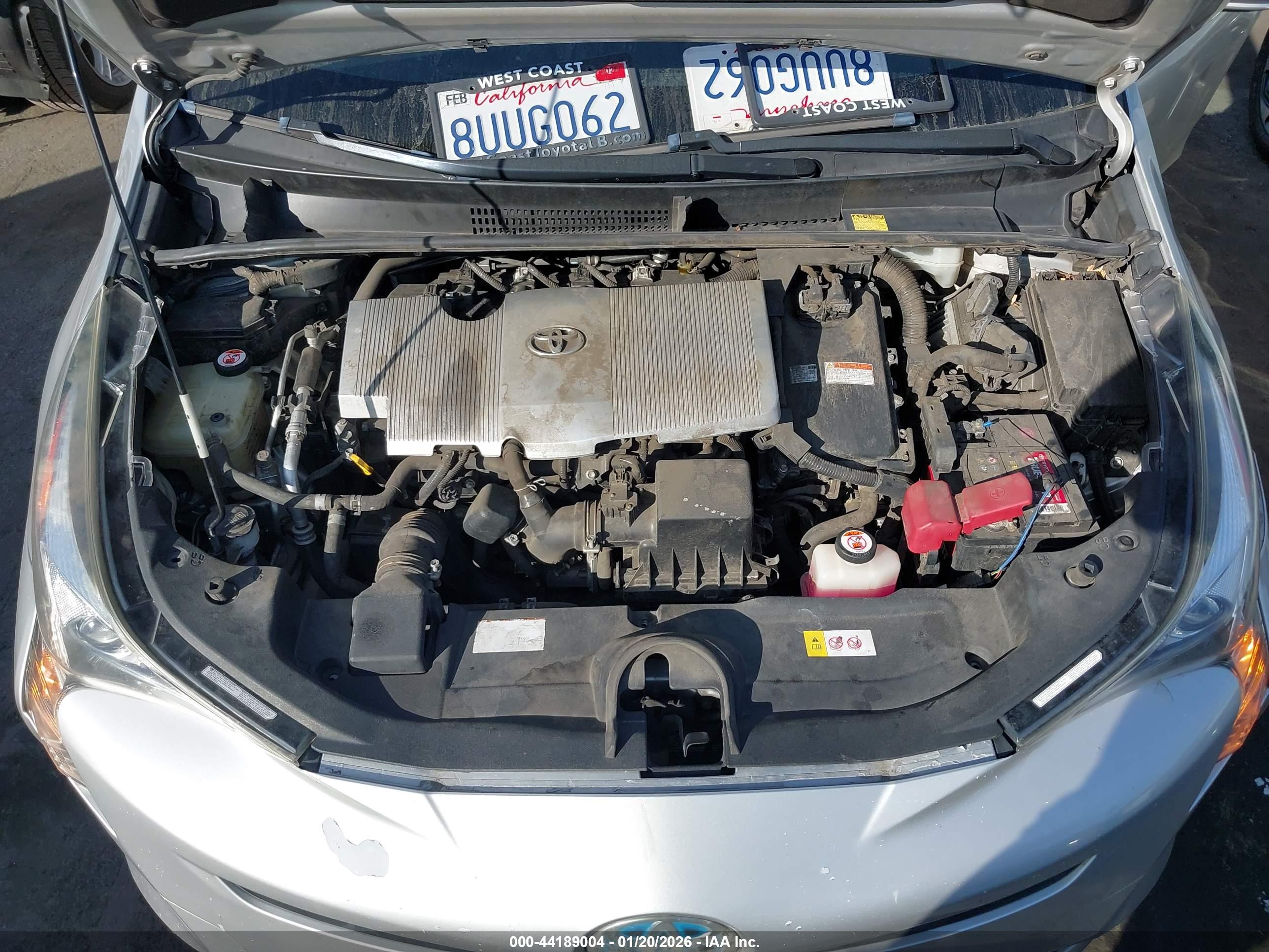 TOYOTA PRIUS image 10
