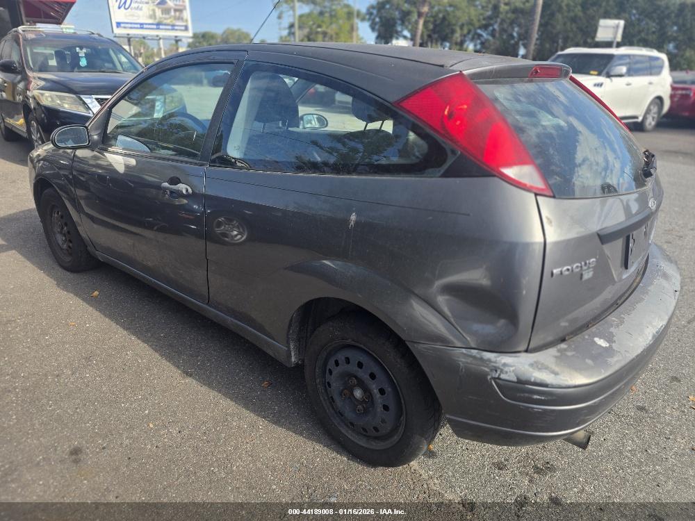 FORD FOCUS image 3