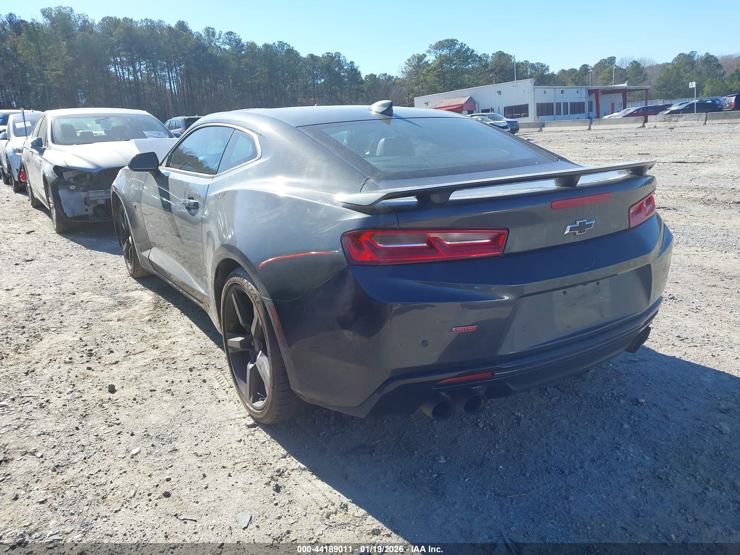 CHEVROLET CAMARO image 3