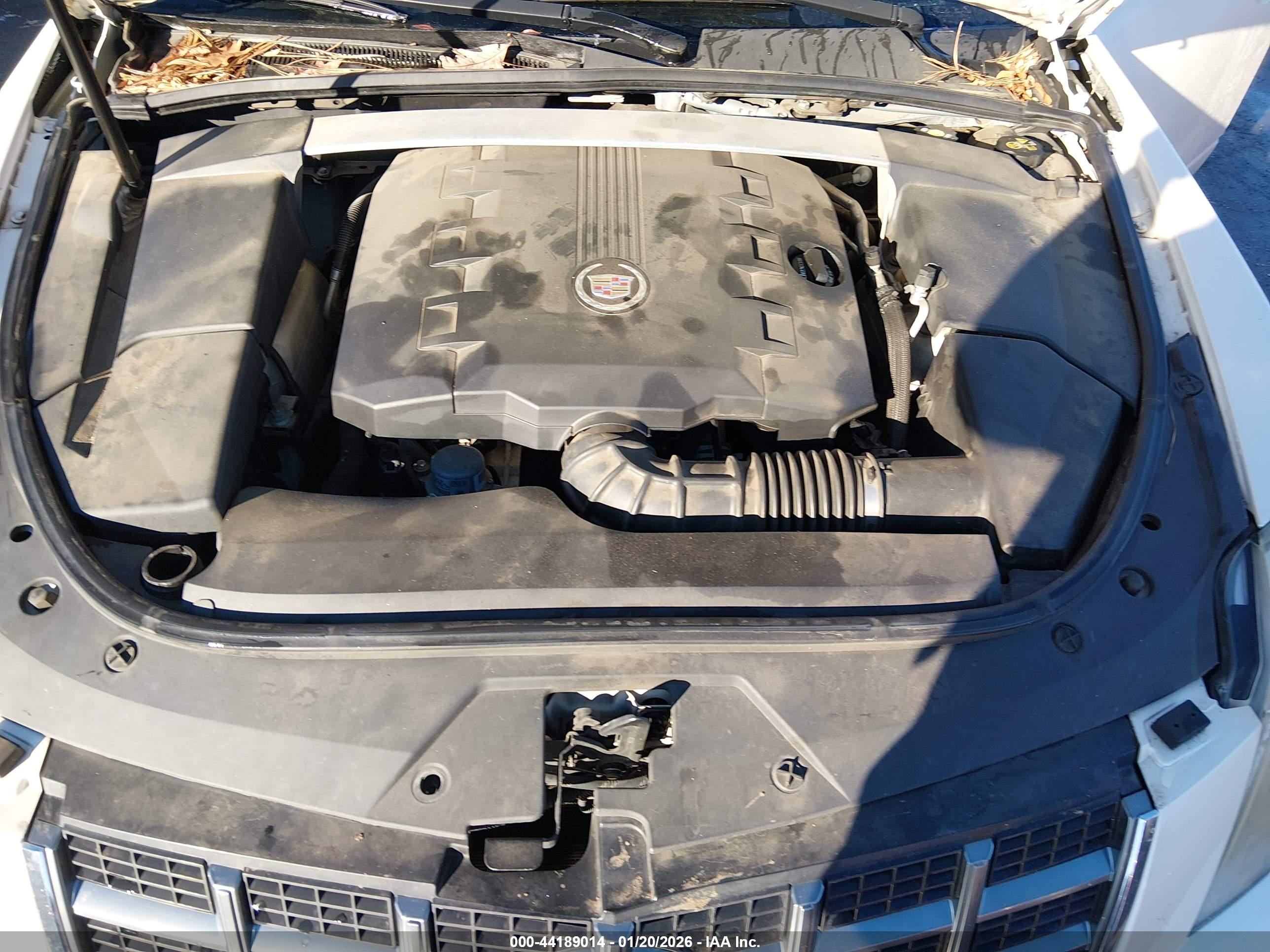 CADILLAC CTS image 10