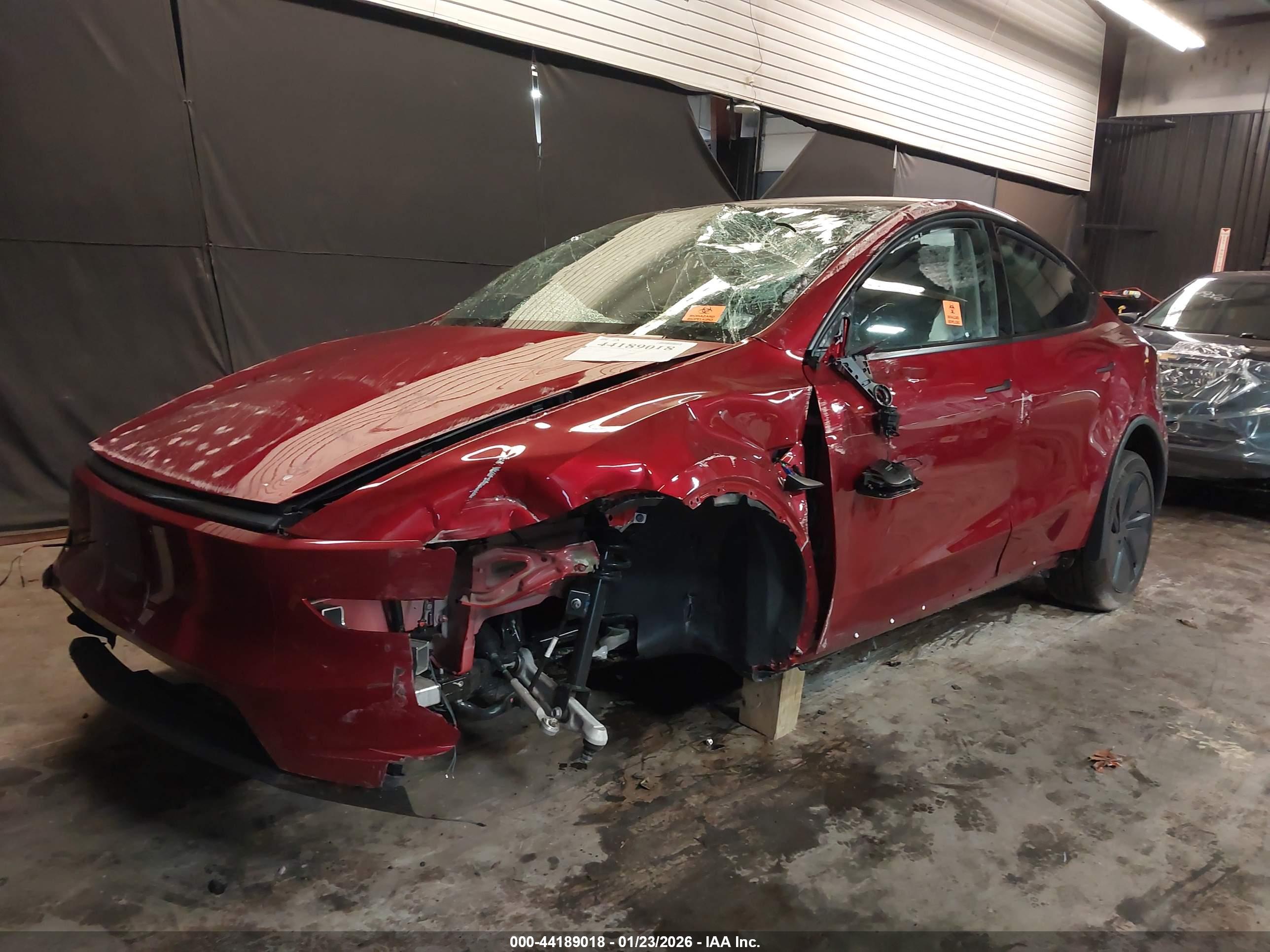 TESLA MODEL image 2