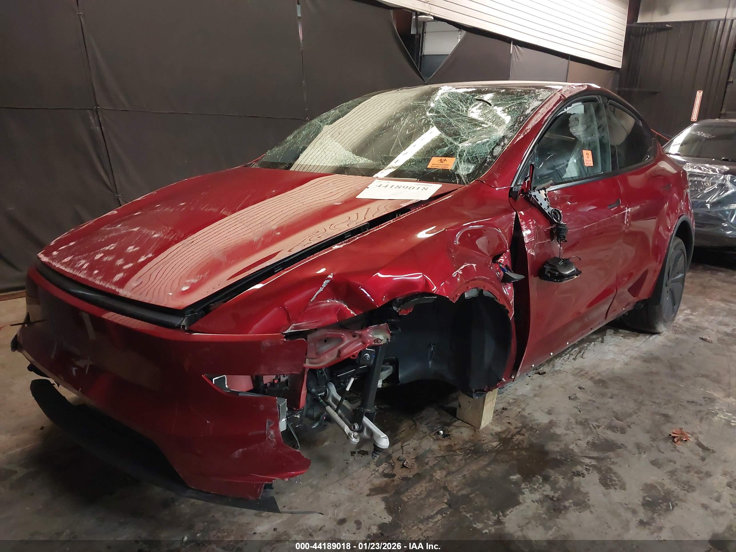 TESLA MODEL image 6