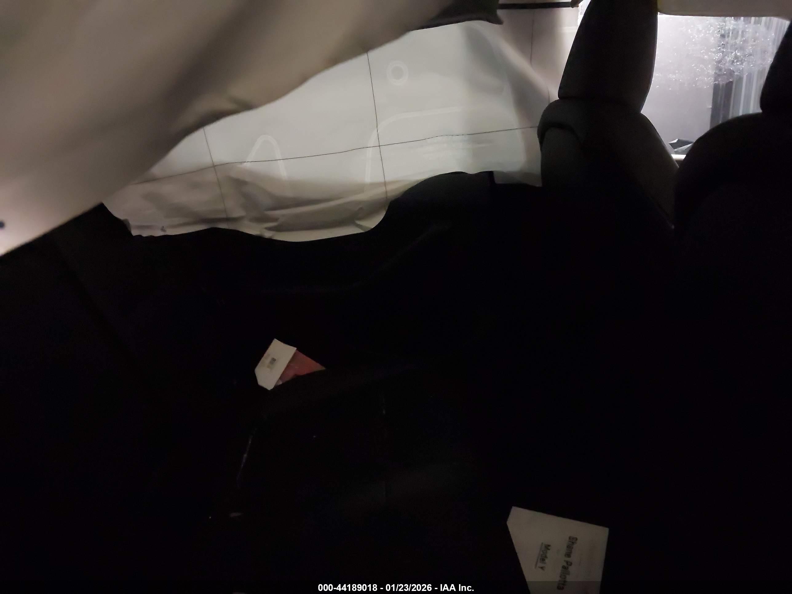 TESLA MODEL image 8