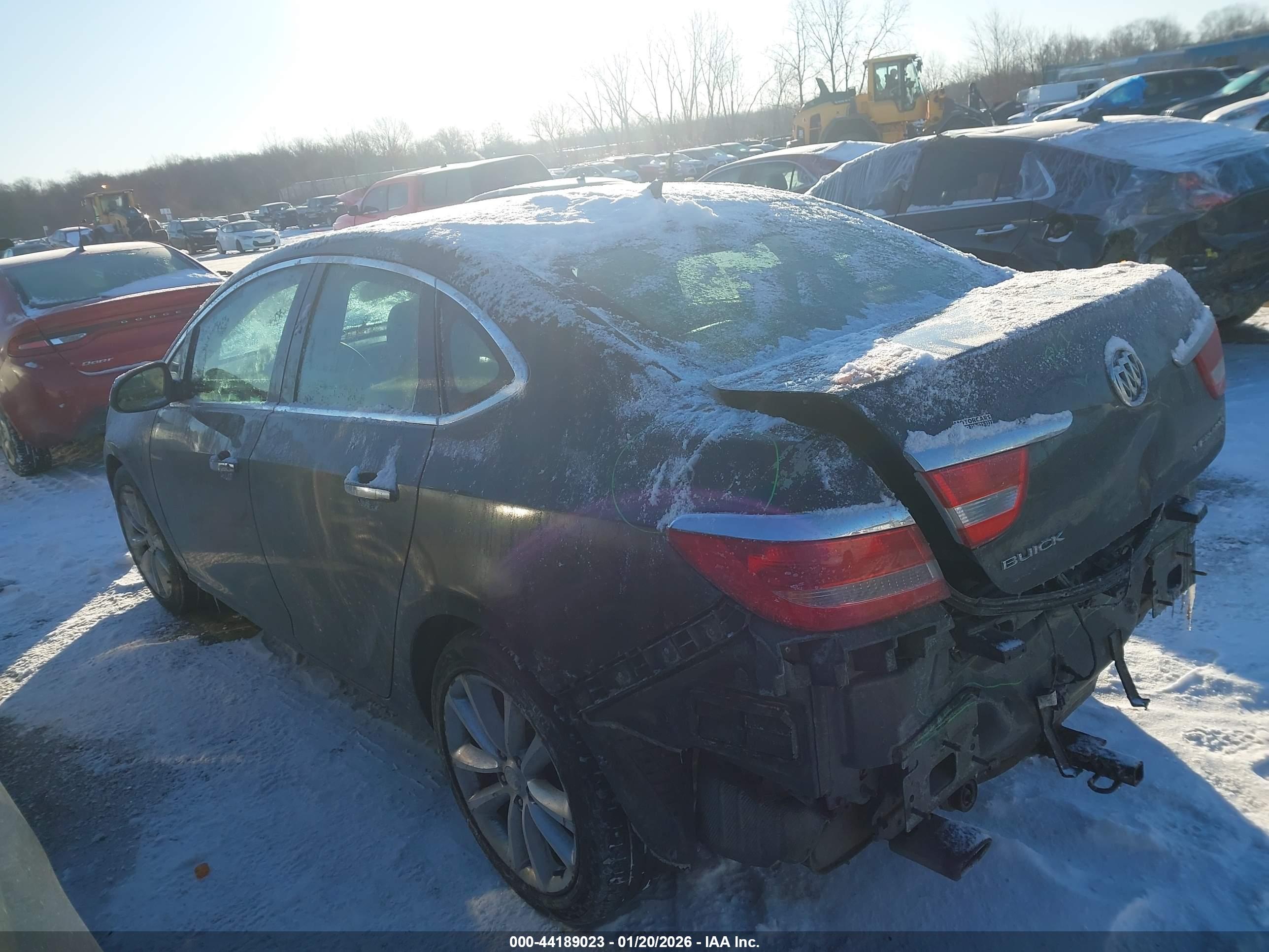 BUICK VERANO image 3