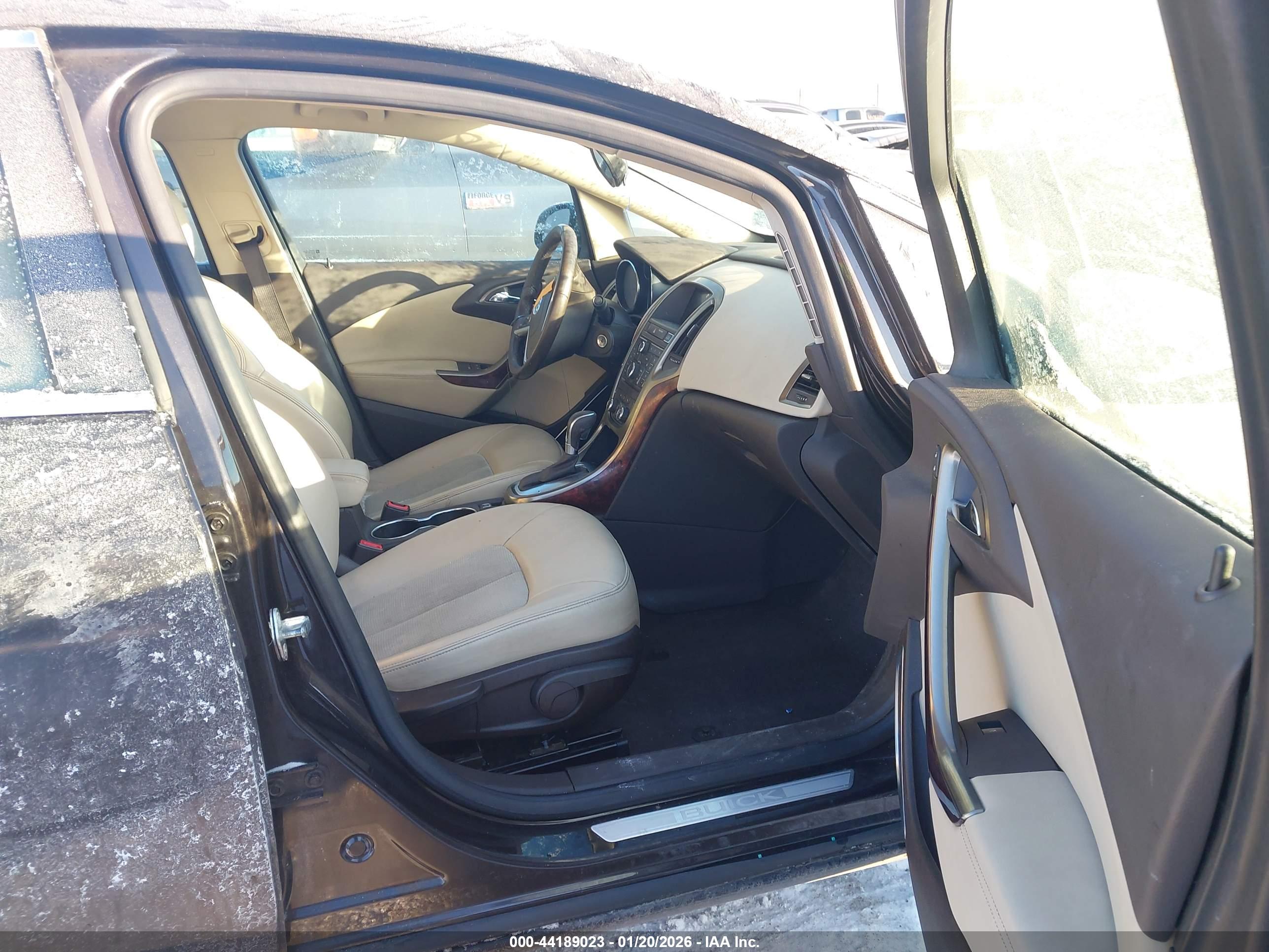 BUICK VERANO image 5