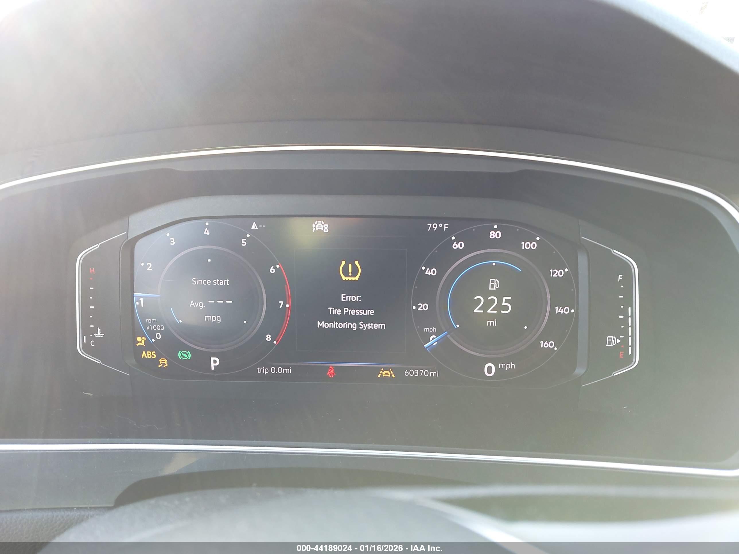 VOLKSWAGEN TIGUAN image 7