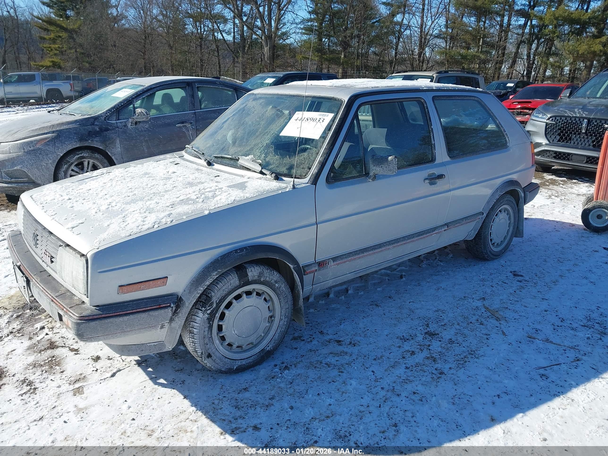 VOLKSWAGEN GTI image 6
