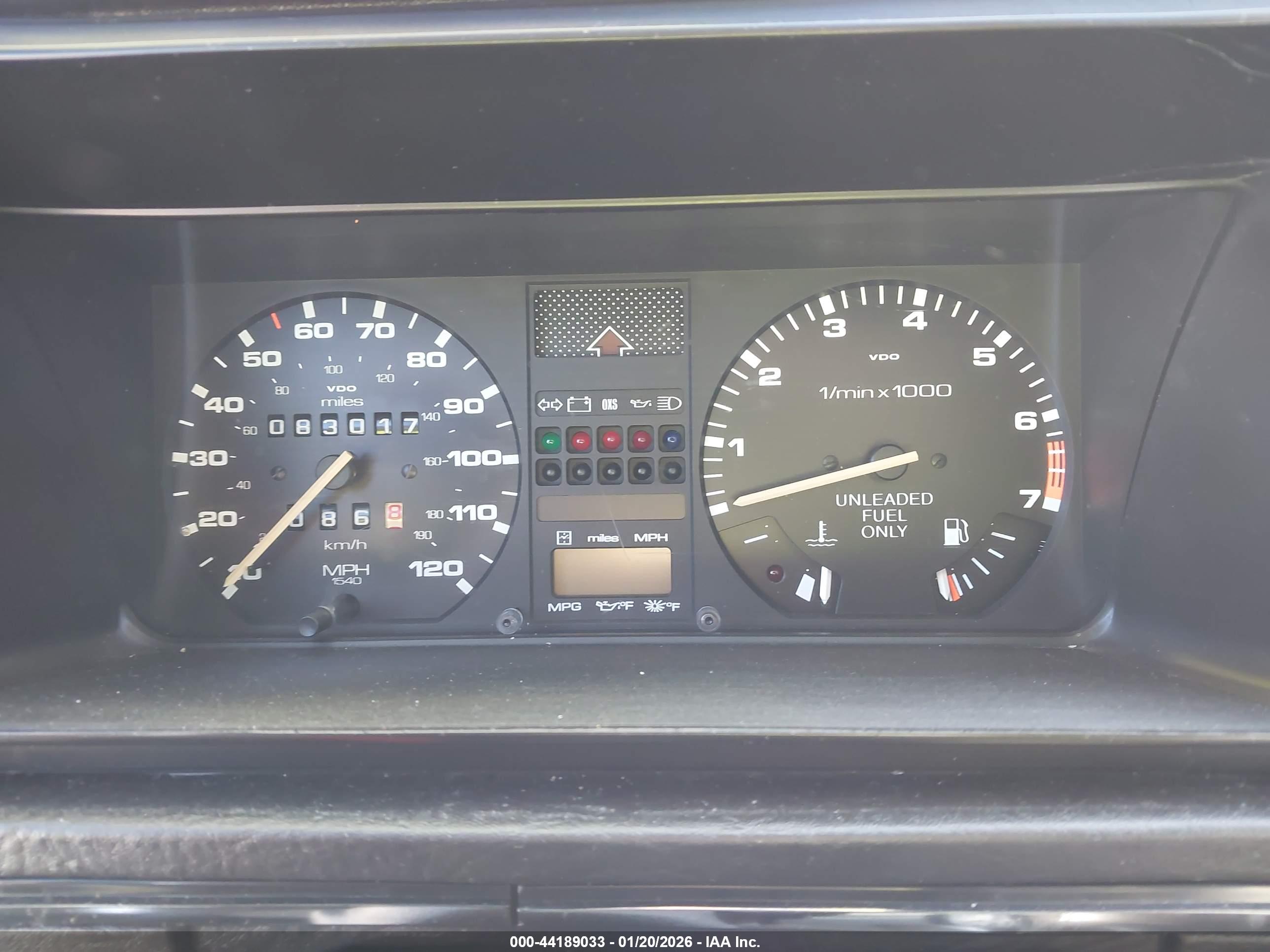 VOLKSWAGEN GTI image 7
