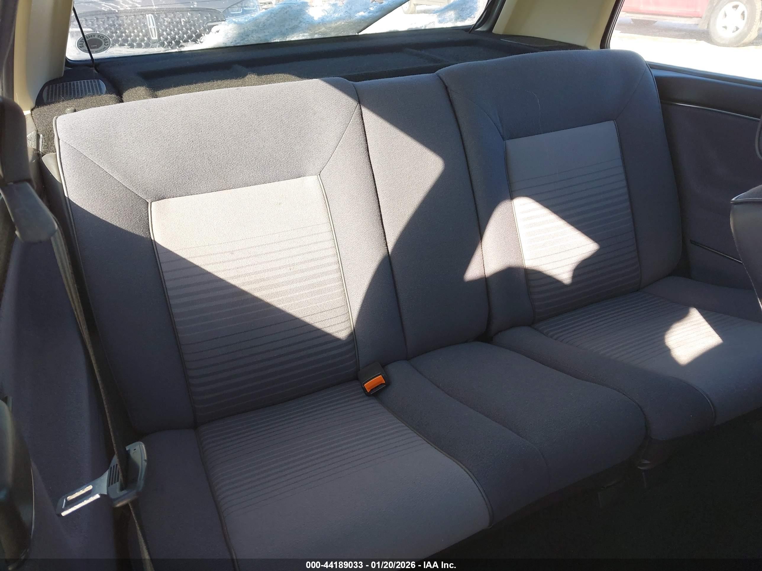 VOLKSWAGEN GTI image 8