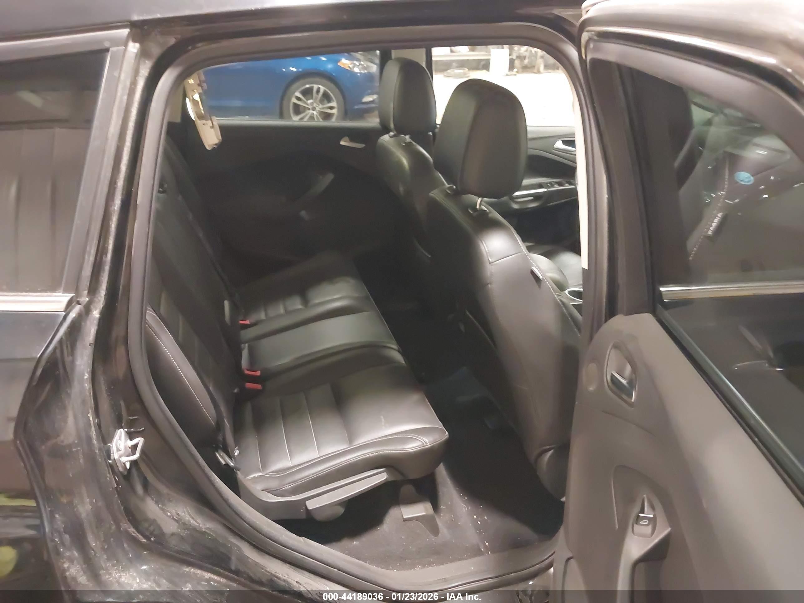 FORD ESCAPE image 8