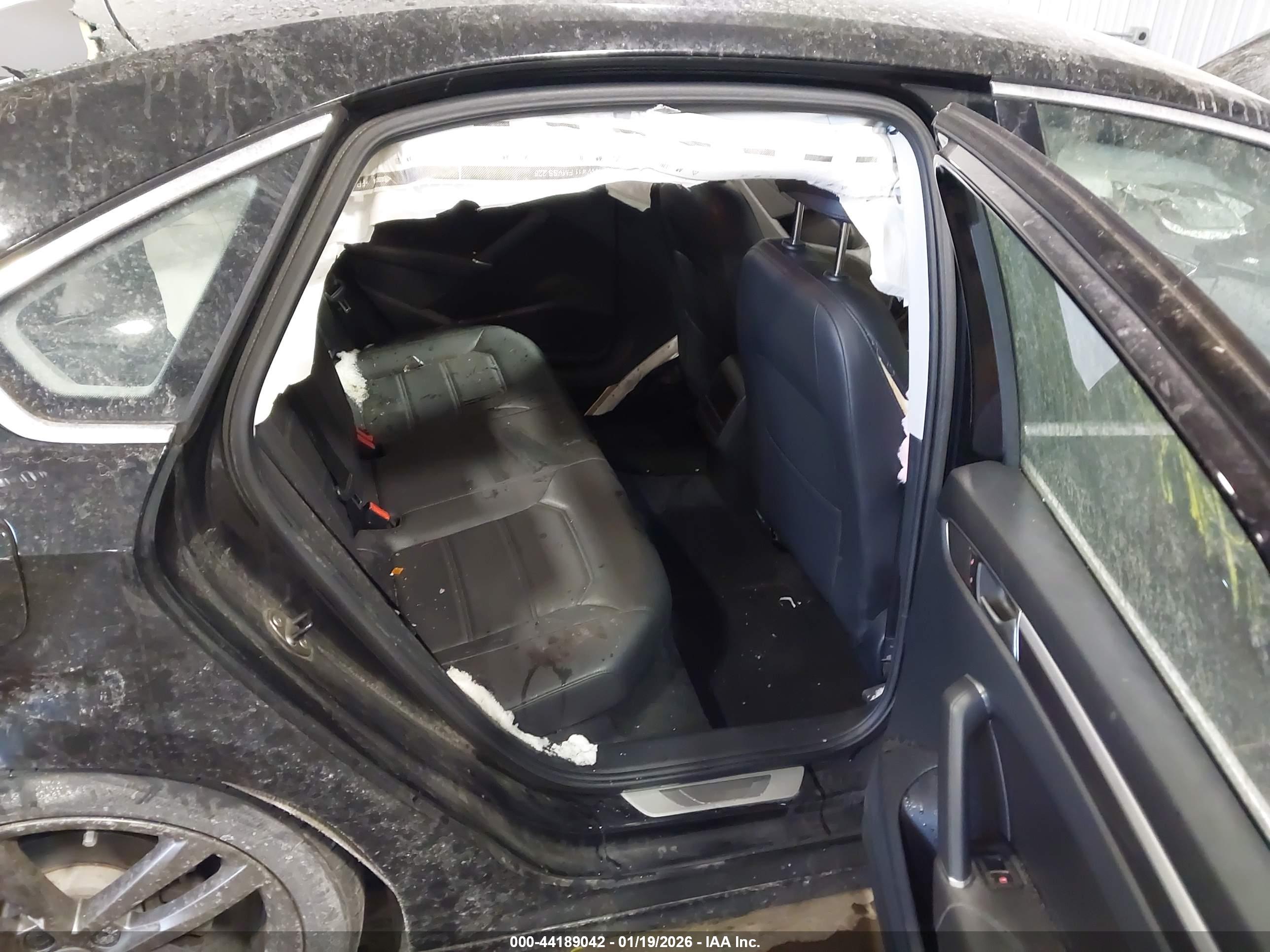 VOLKSWAGEN PASSAT image 8