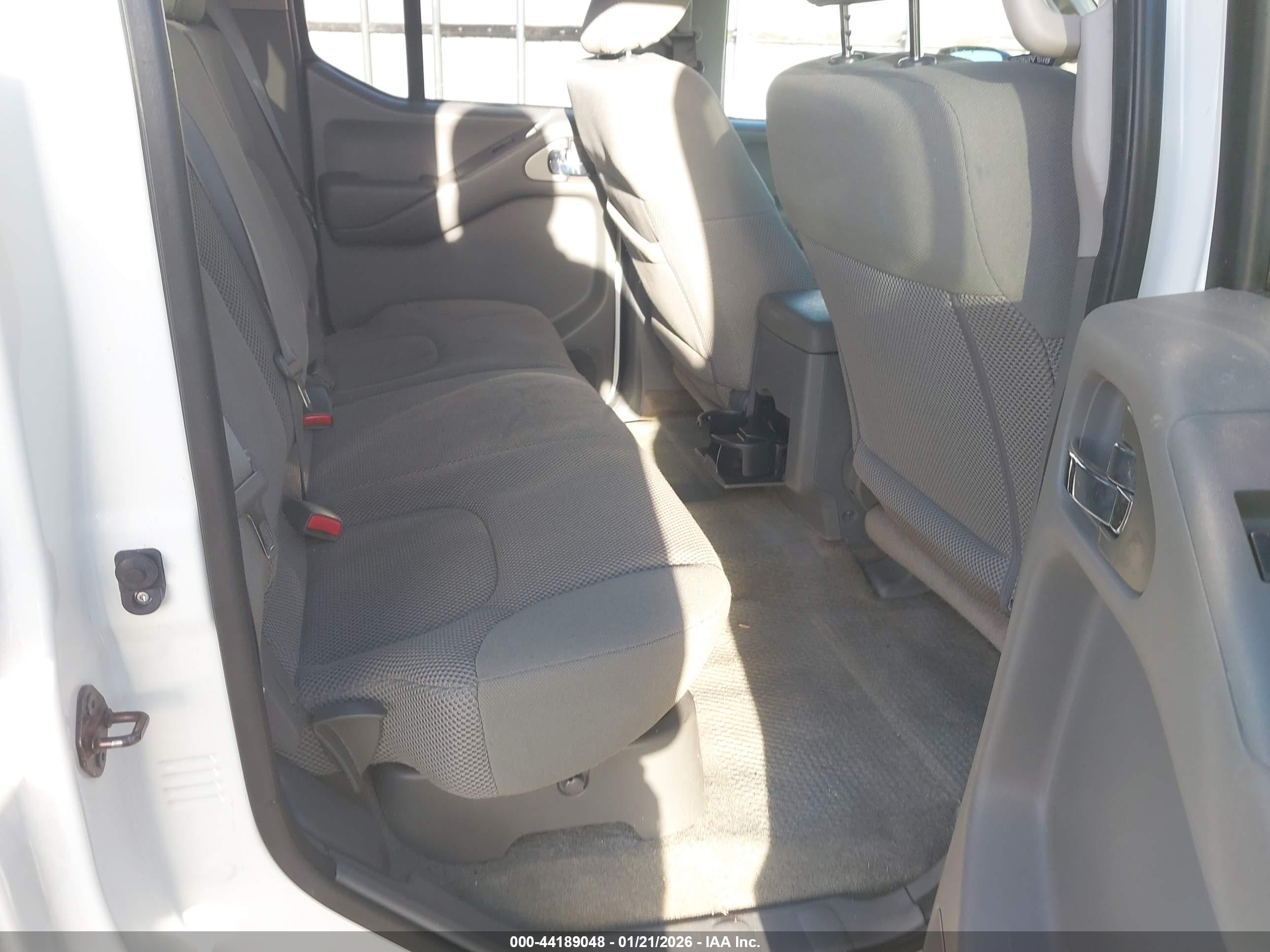 NISSAN FRONTIER image 8
