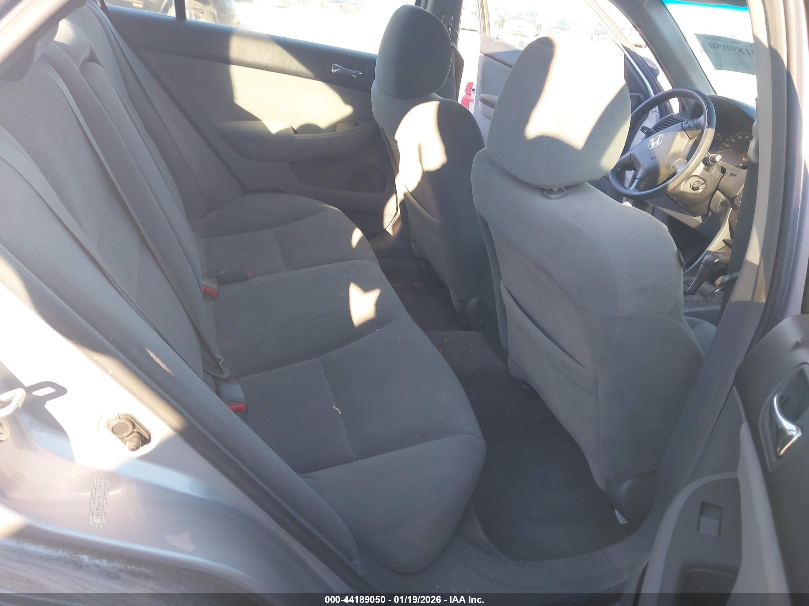 HONDA ACCORD image 8