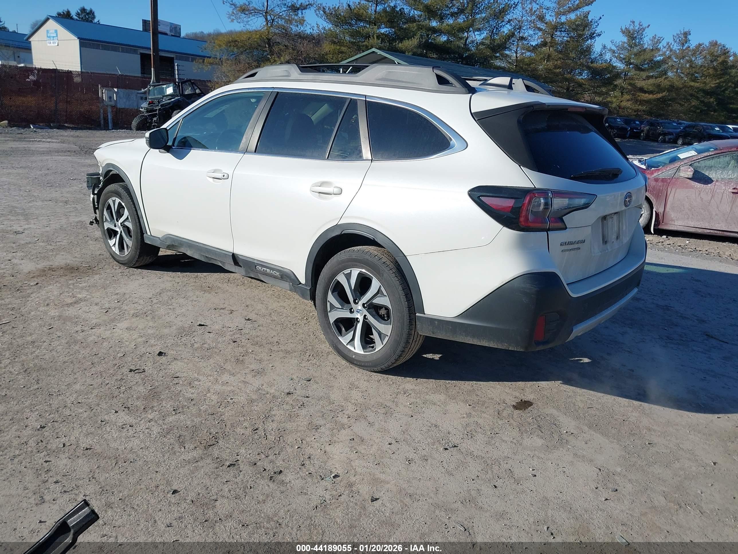 SUBARU OUTBACK image 3