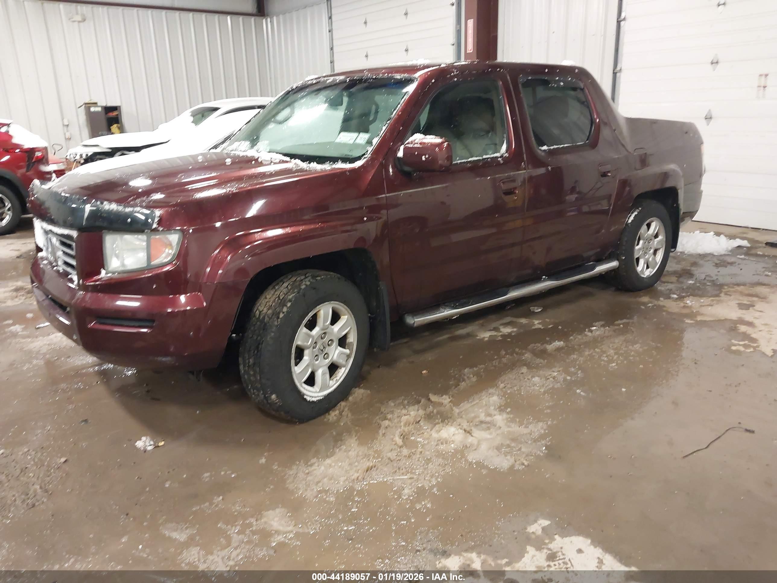 HONDA RIDGELINE image 2