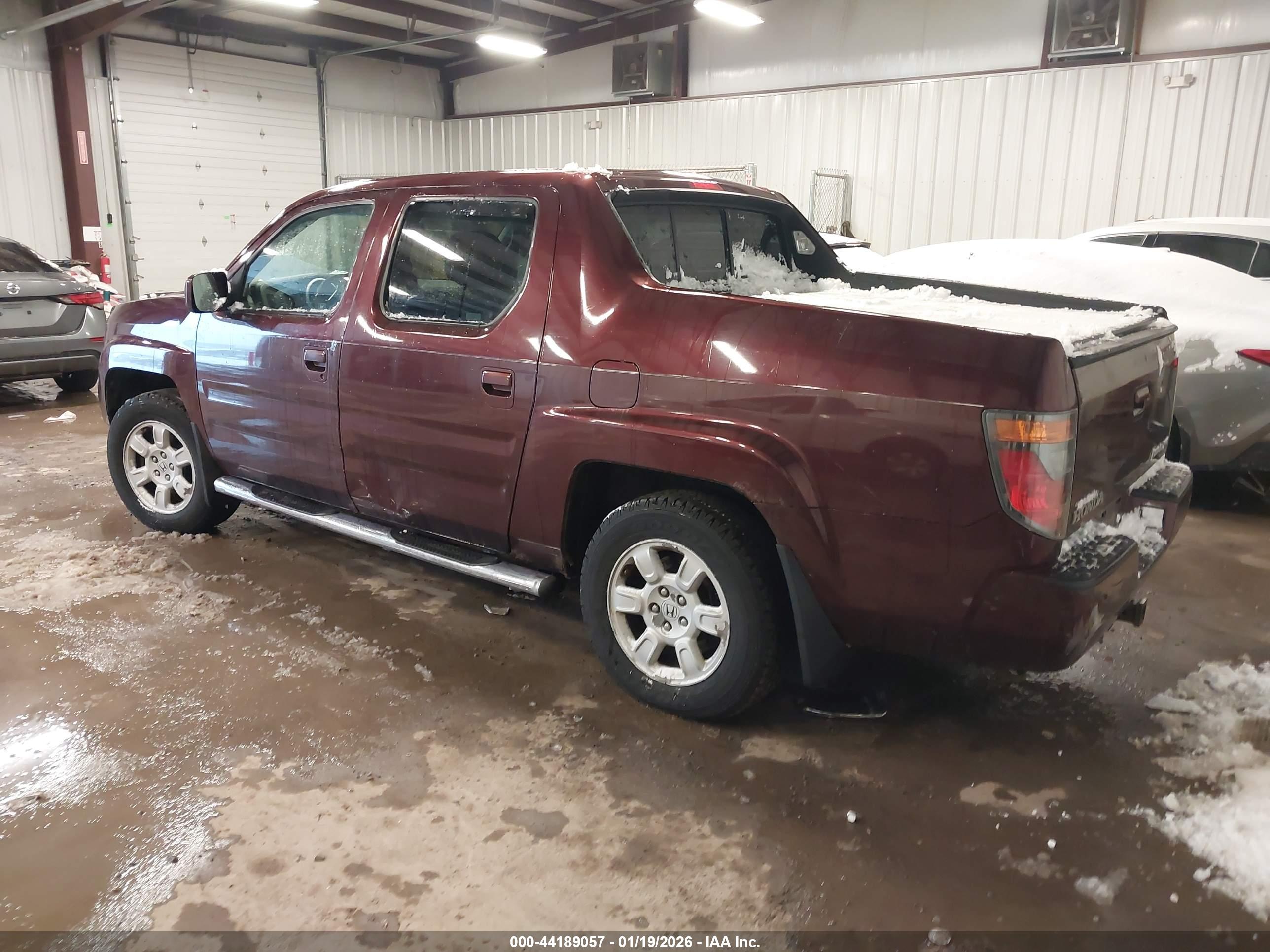 HONDA RIDGELINE image 3