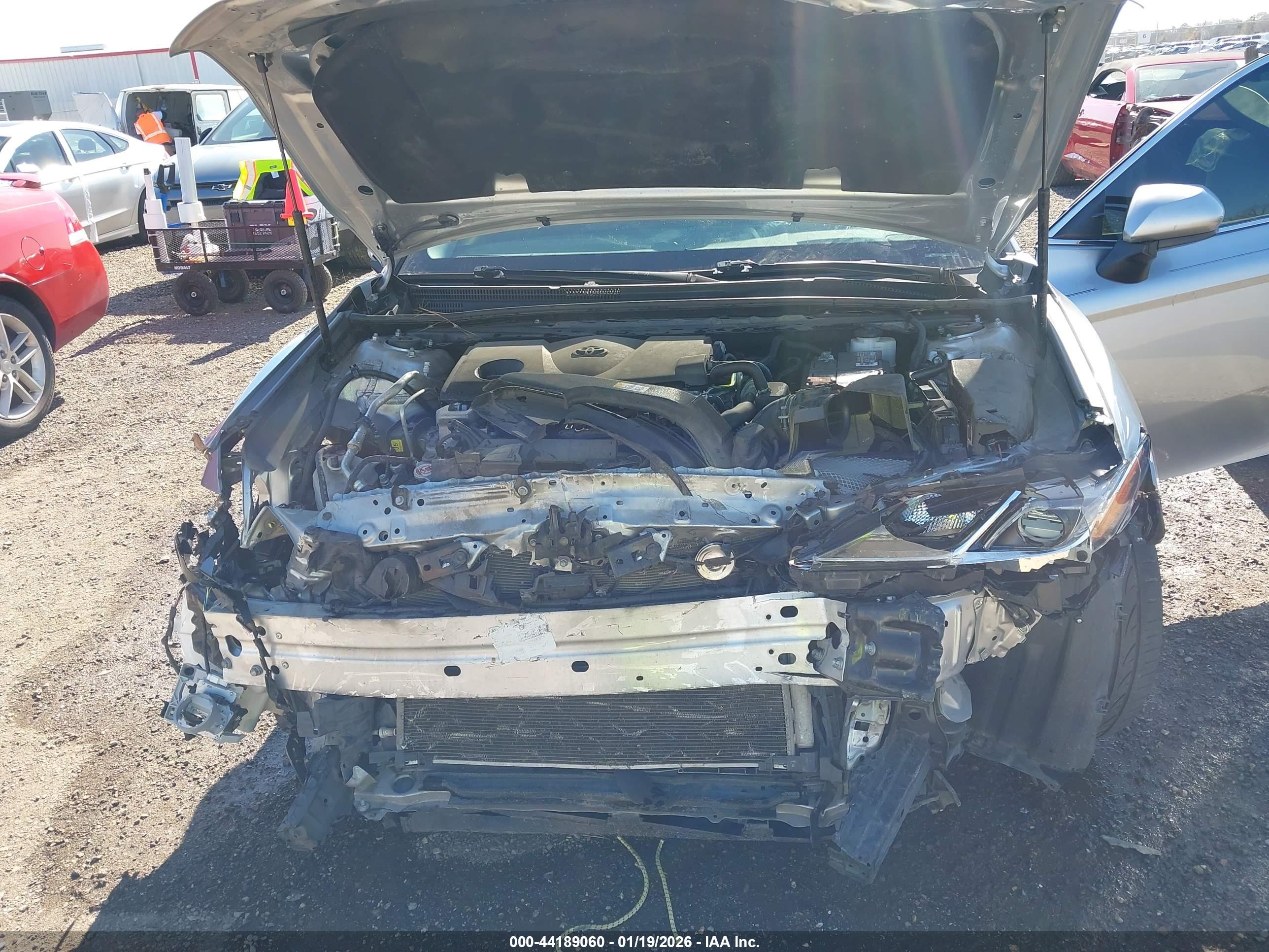 TOYOTA CAMRY image 10