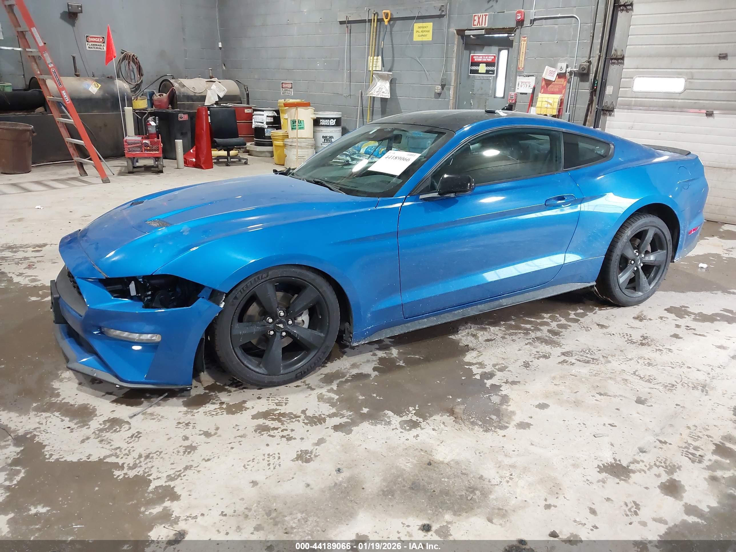 FORD MUSTANG image 2