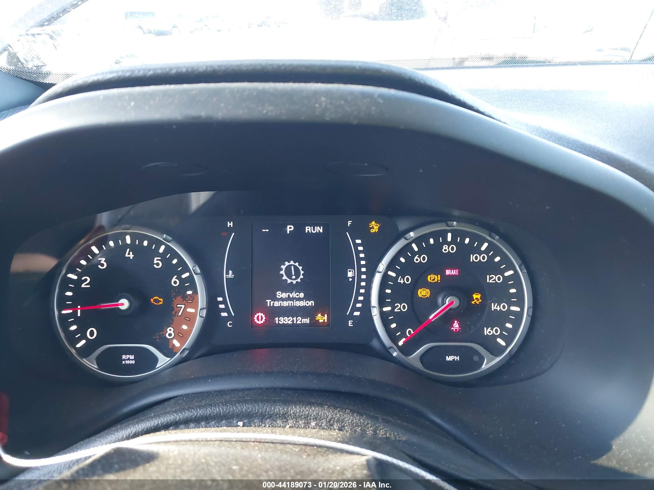 JEEP RENEGADE image 7