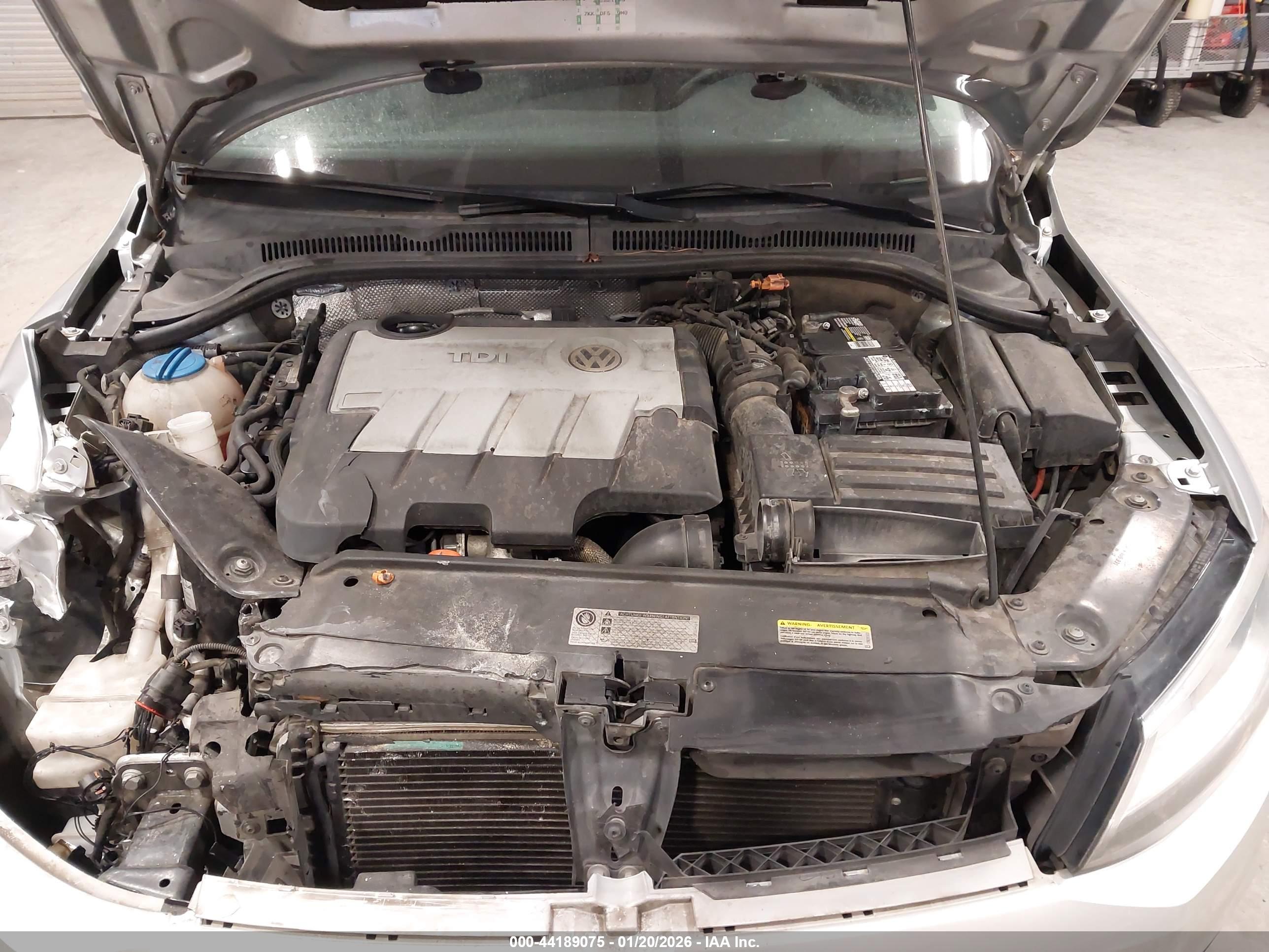 VOLKSWAGEN JETTA image 10