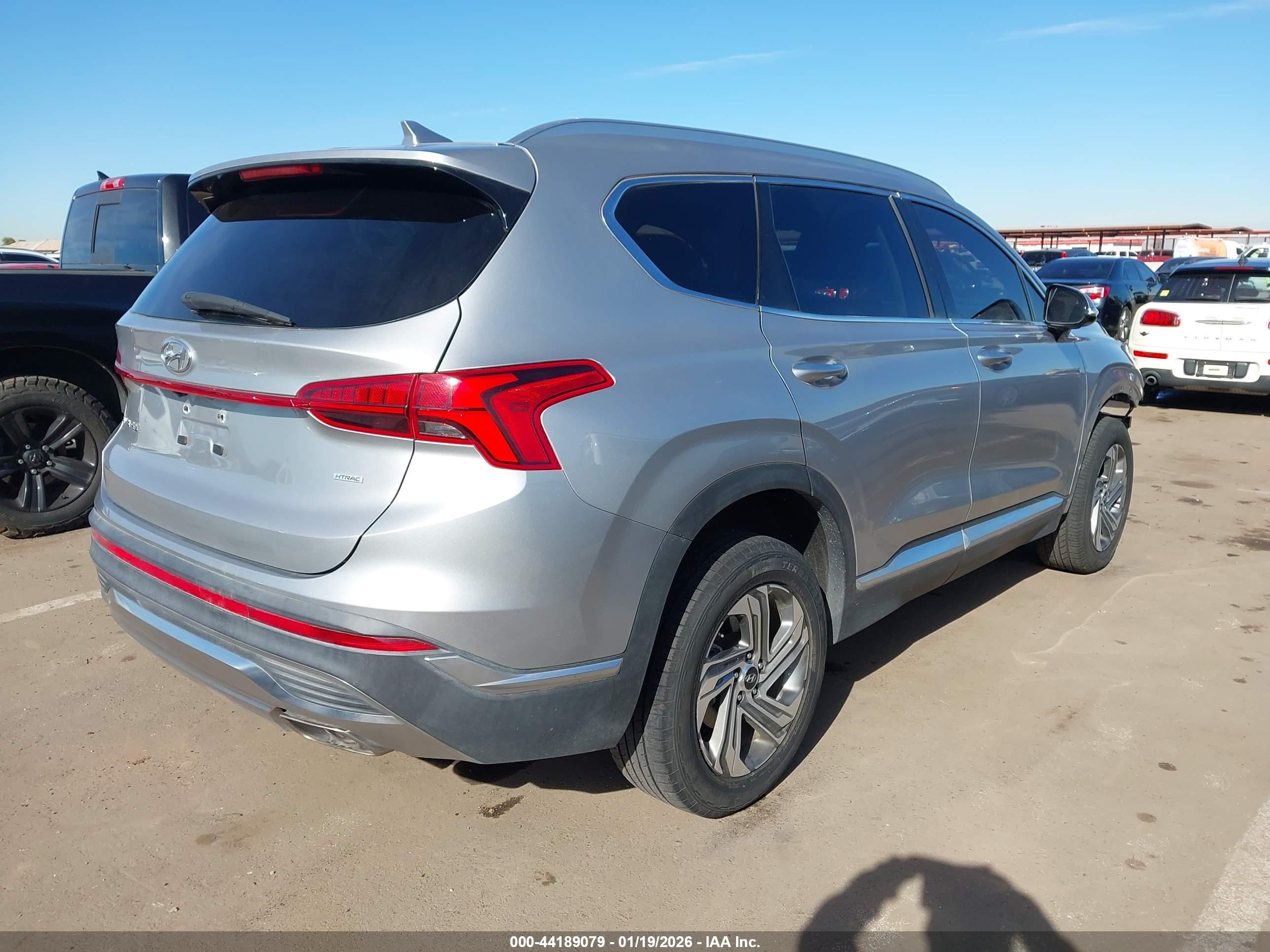 HYUNDAI SANTA image 4