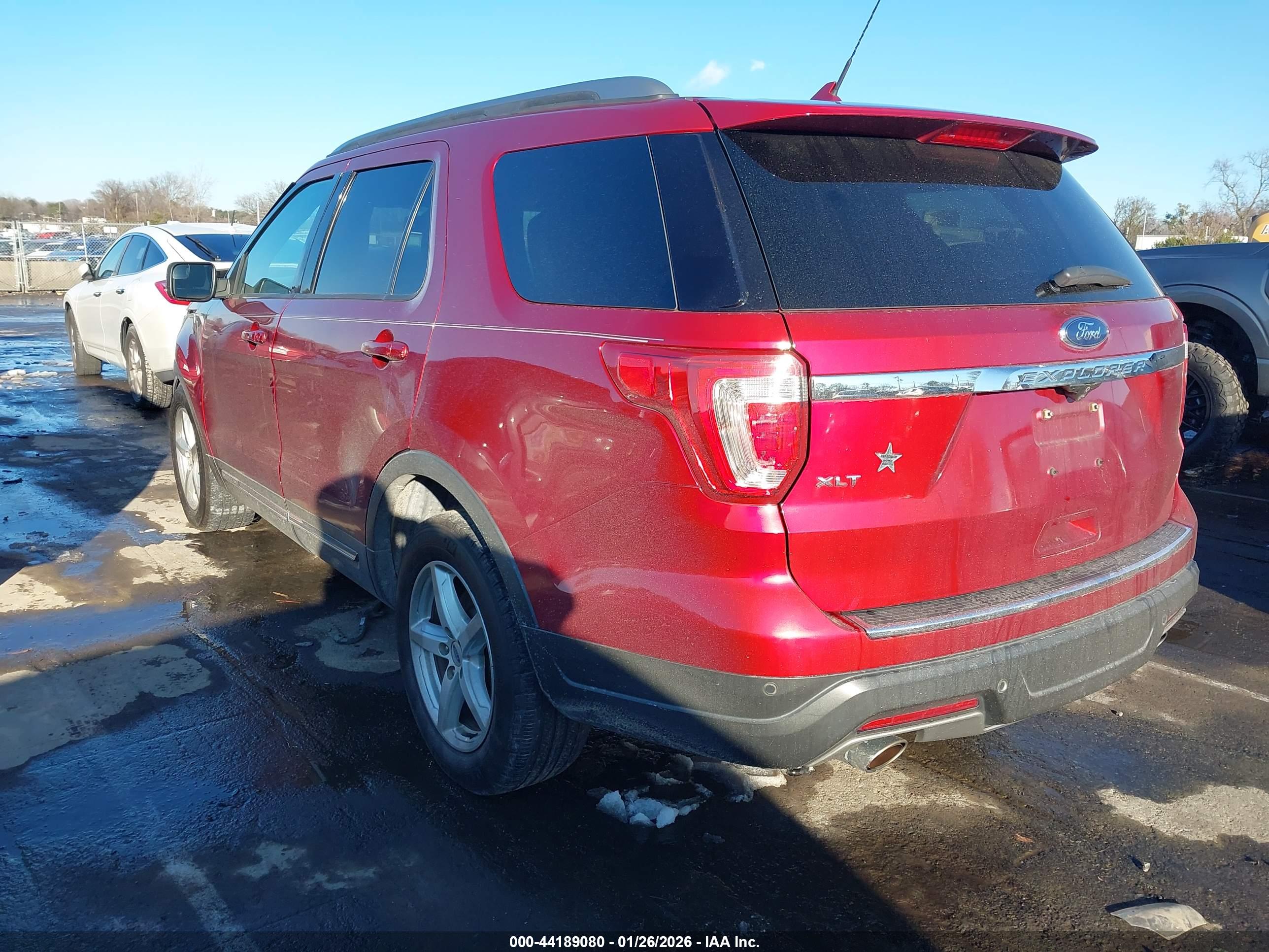 FORD EXPLORER image 3