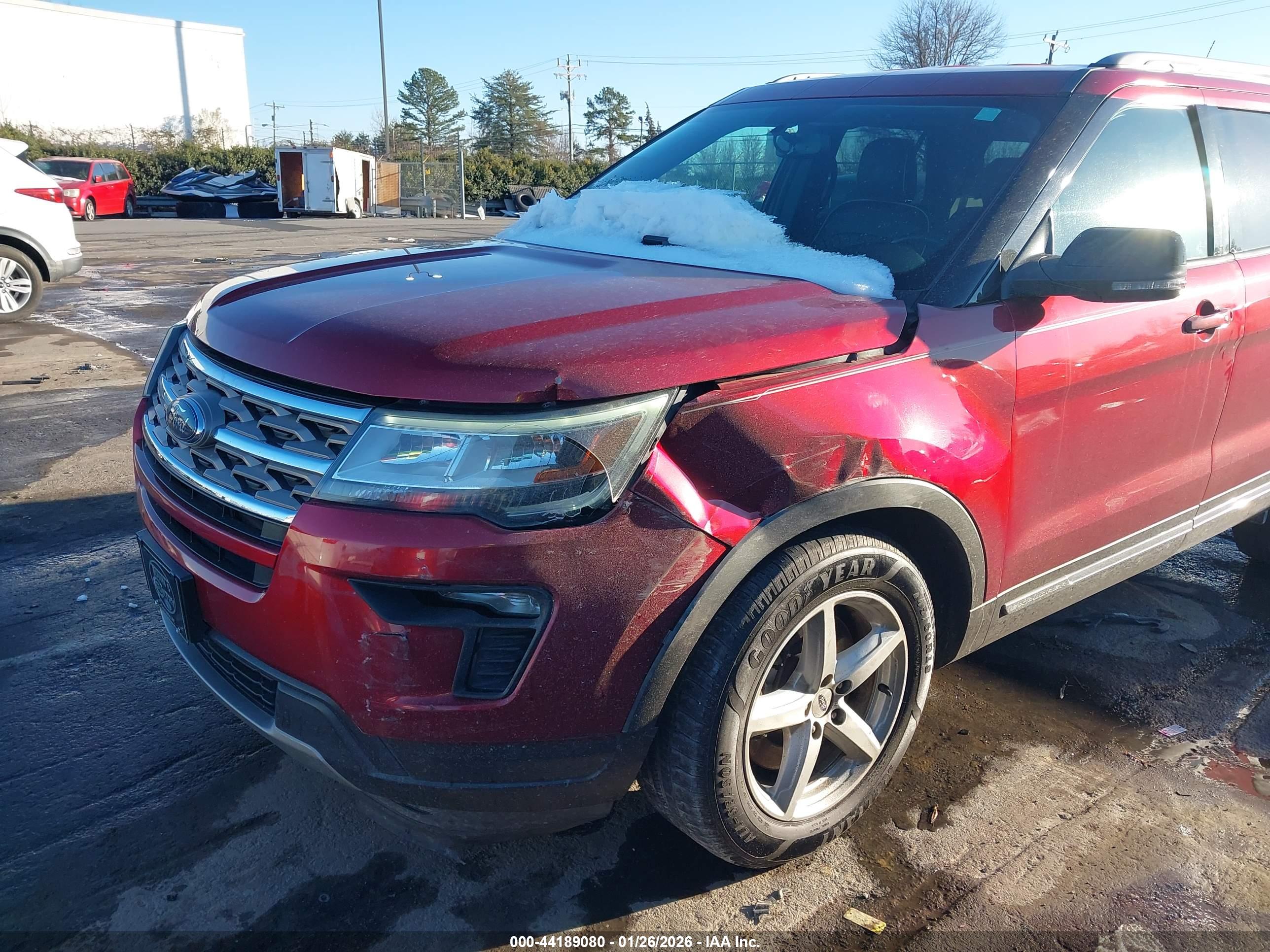 FORD EXPLORER image 6