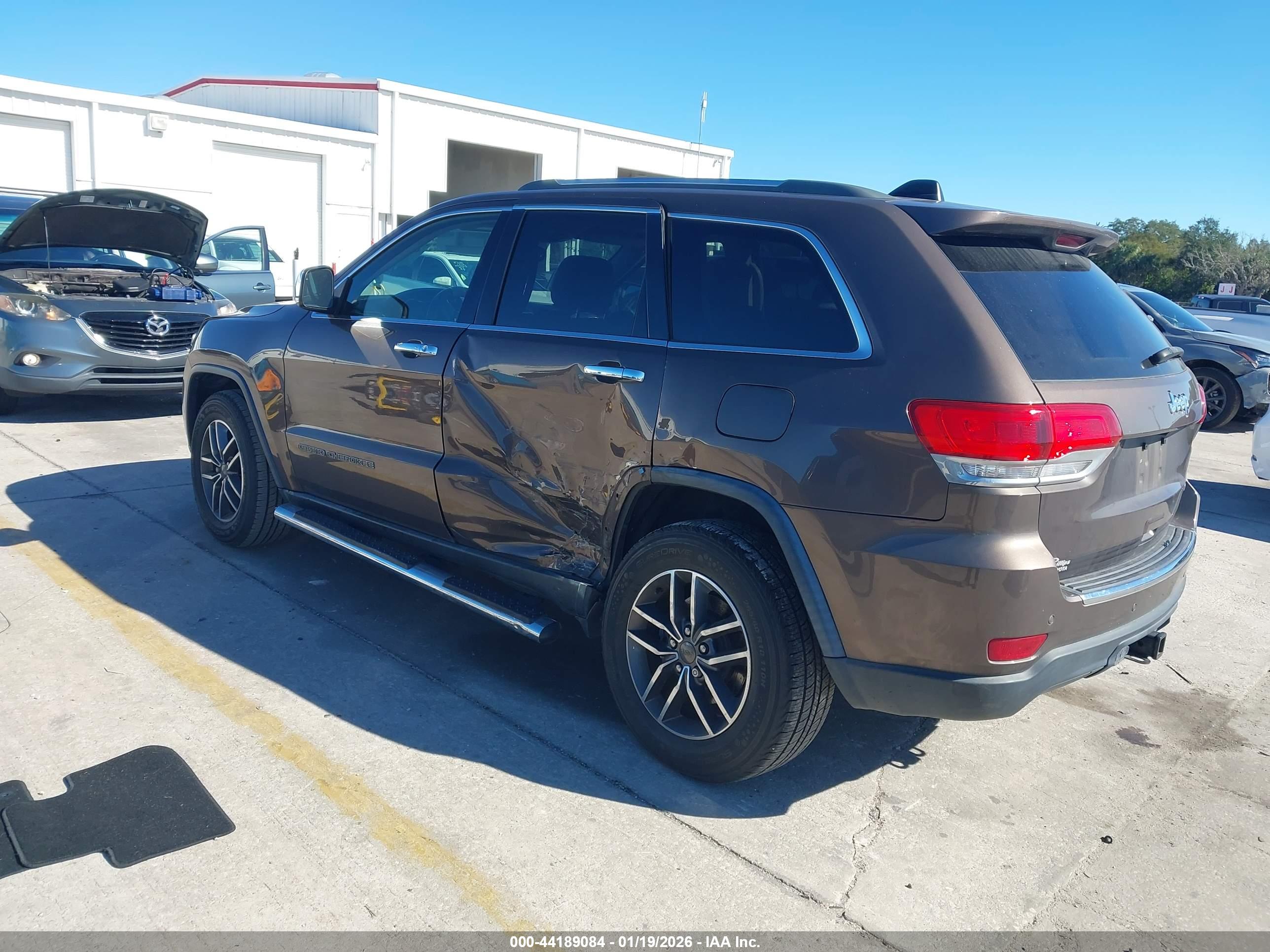 JEEP GRAND image 3