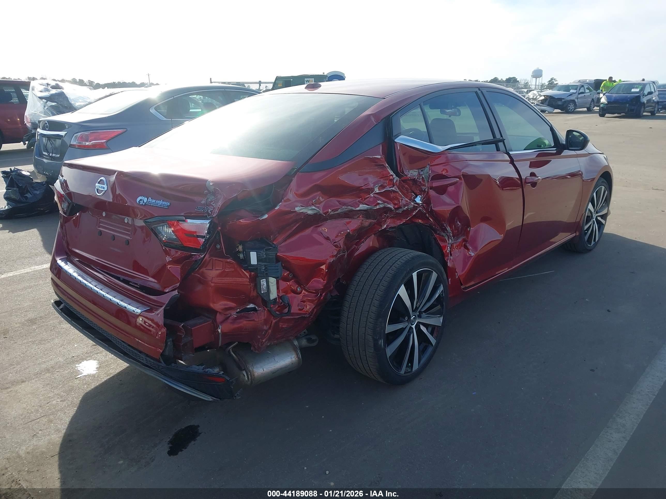 NISSAN ALTIMA image 4