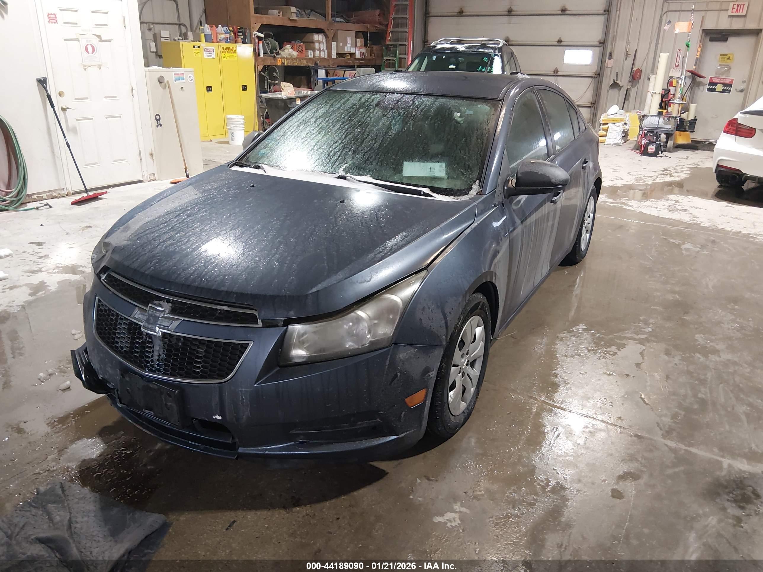 CHEVROLET CRUZE image 2