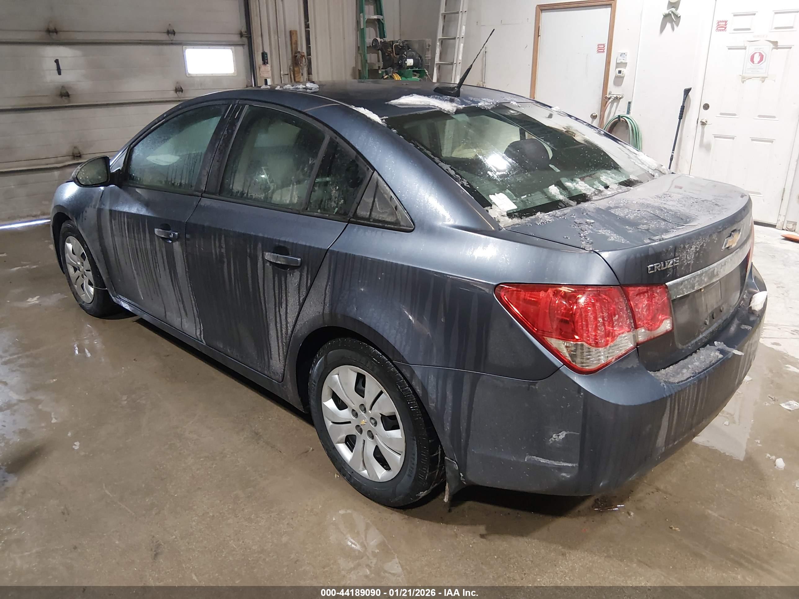 CHEVROLET CRUZE image 3