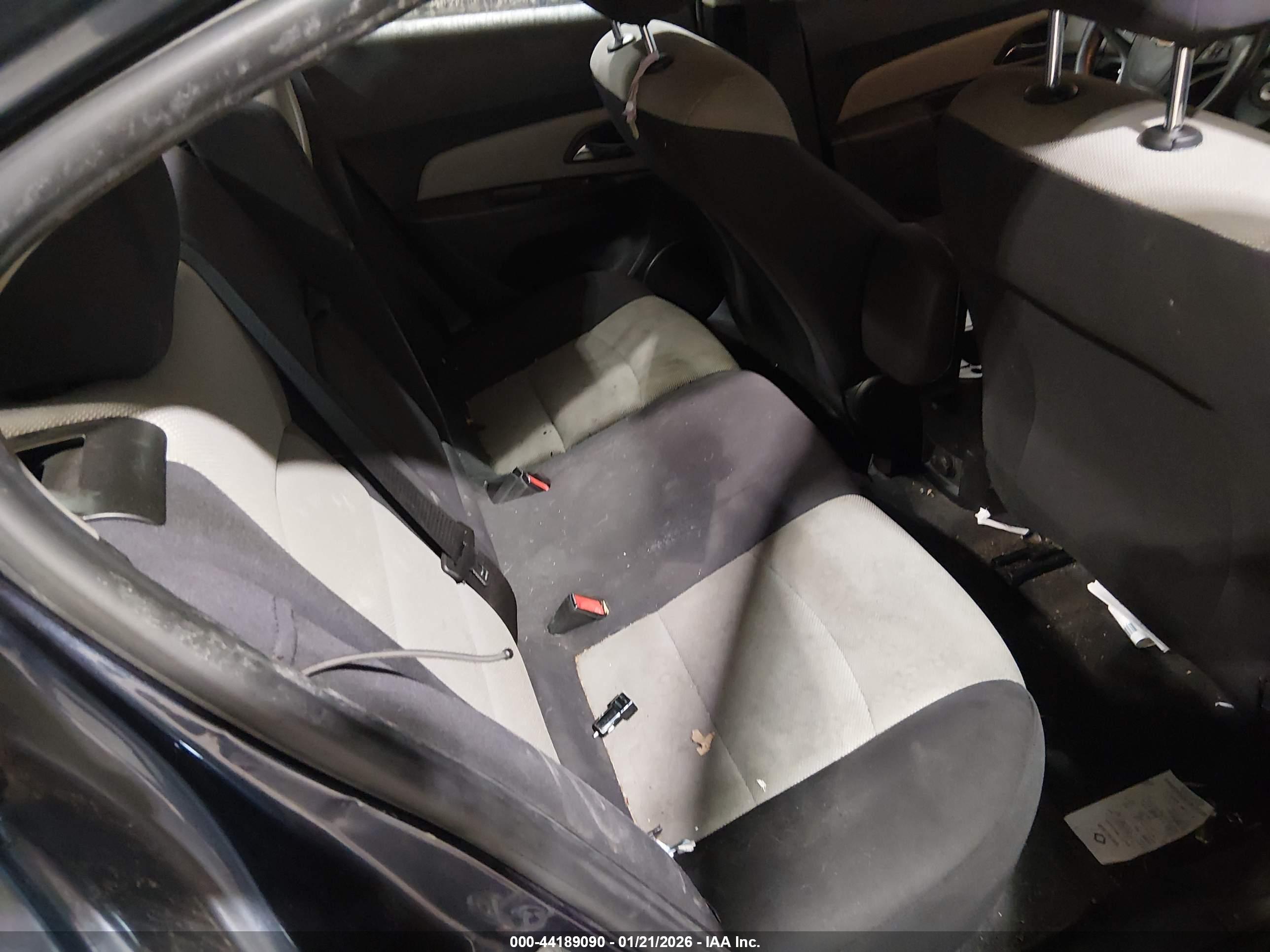 CHEVROLET CRUZE image 8