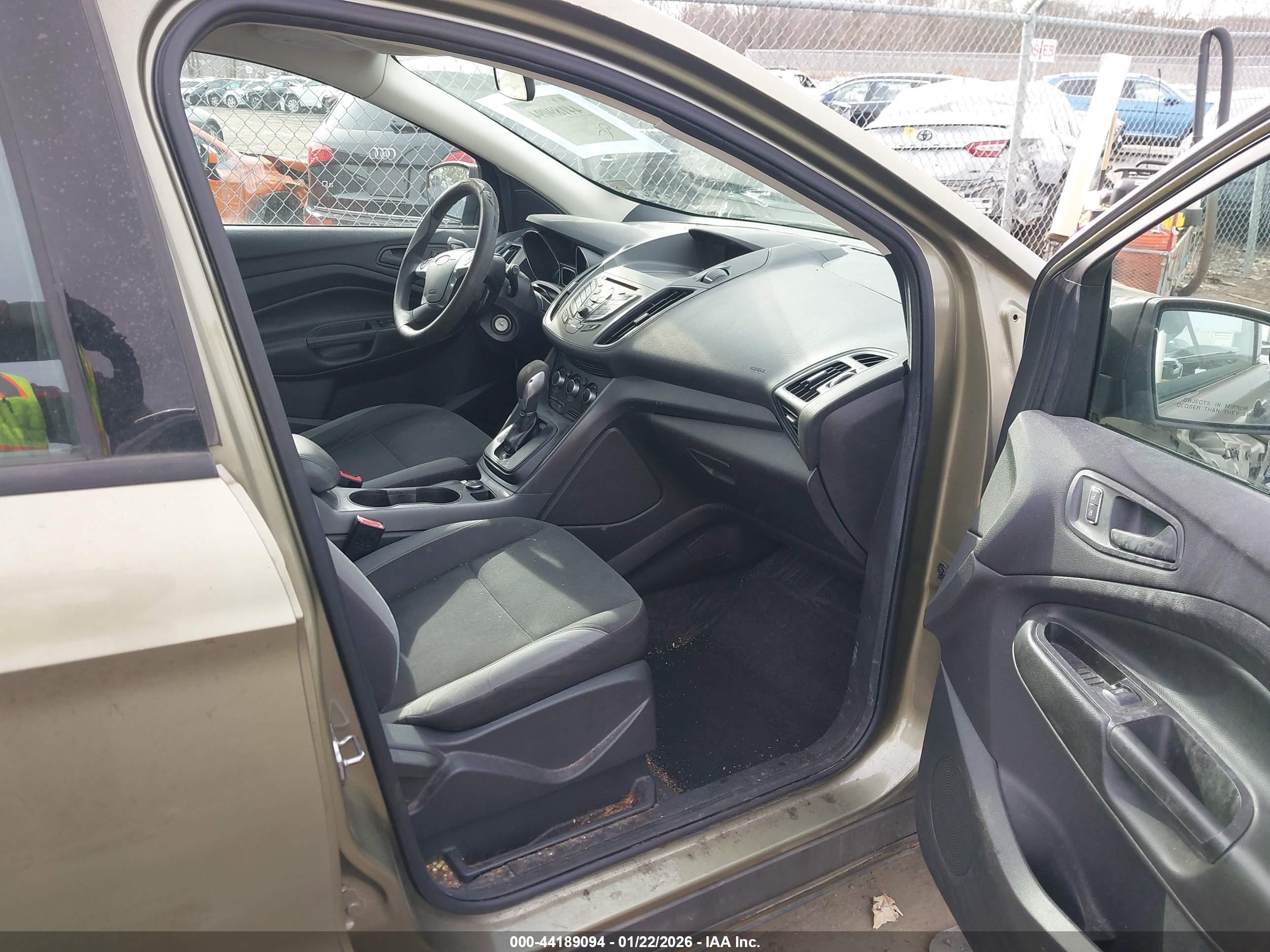 FORD ESCAPE image 5