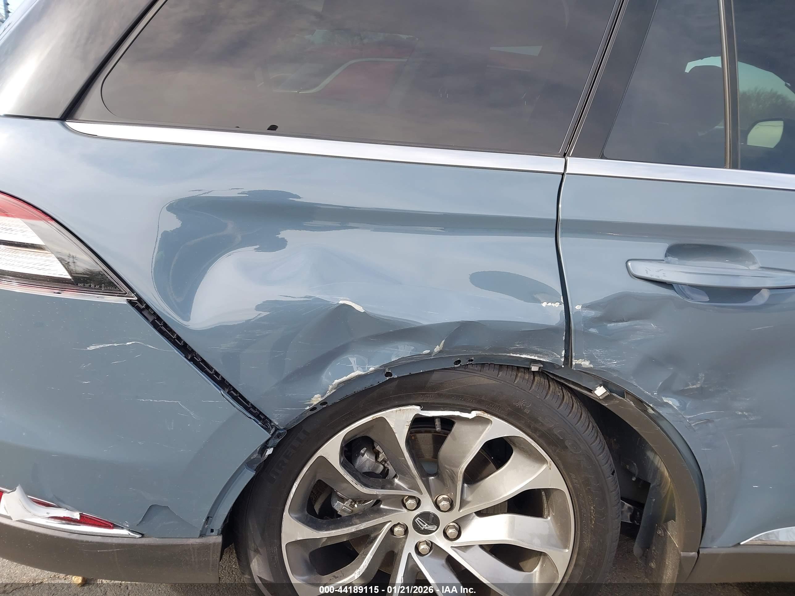 LINCOLN AVIATOR image 6