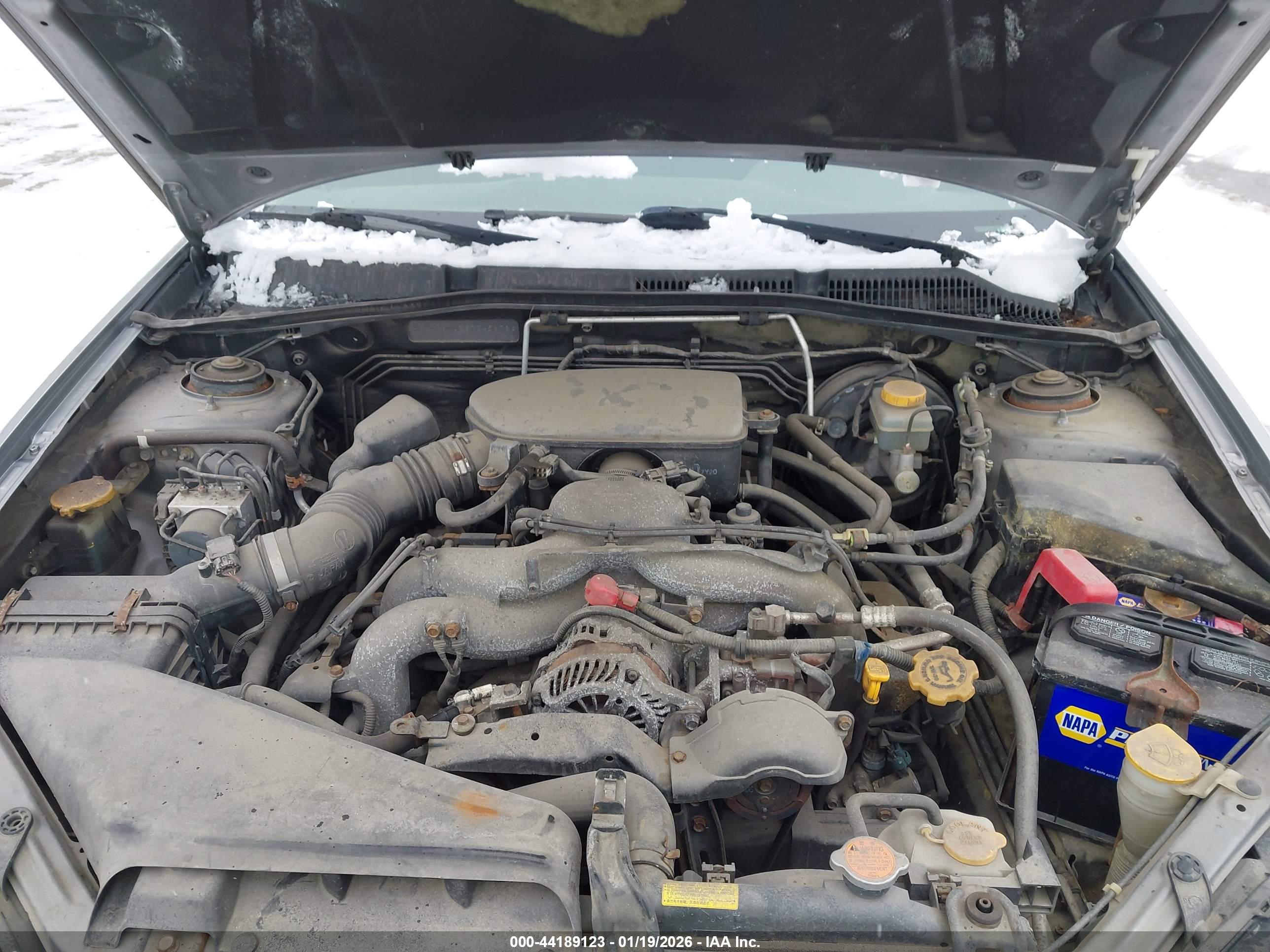 SUBARU OUTBACK image 10