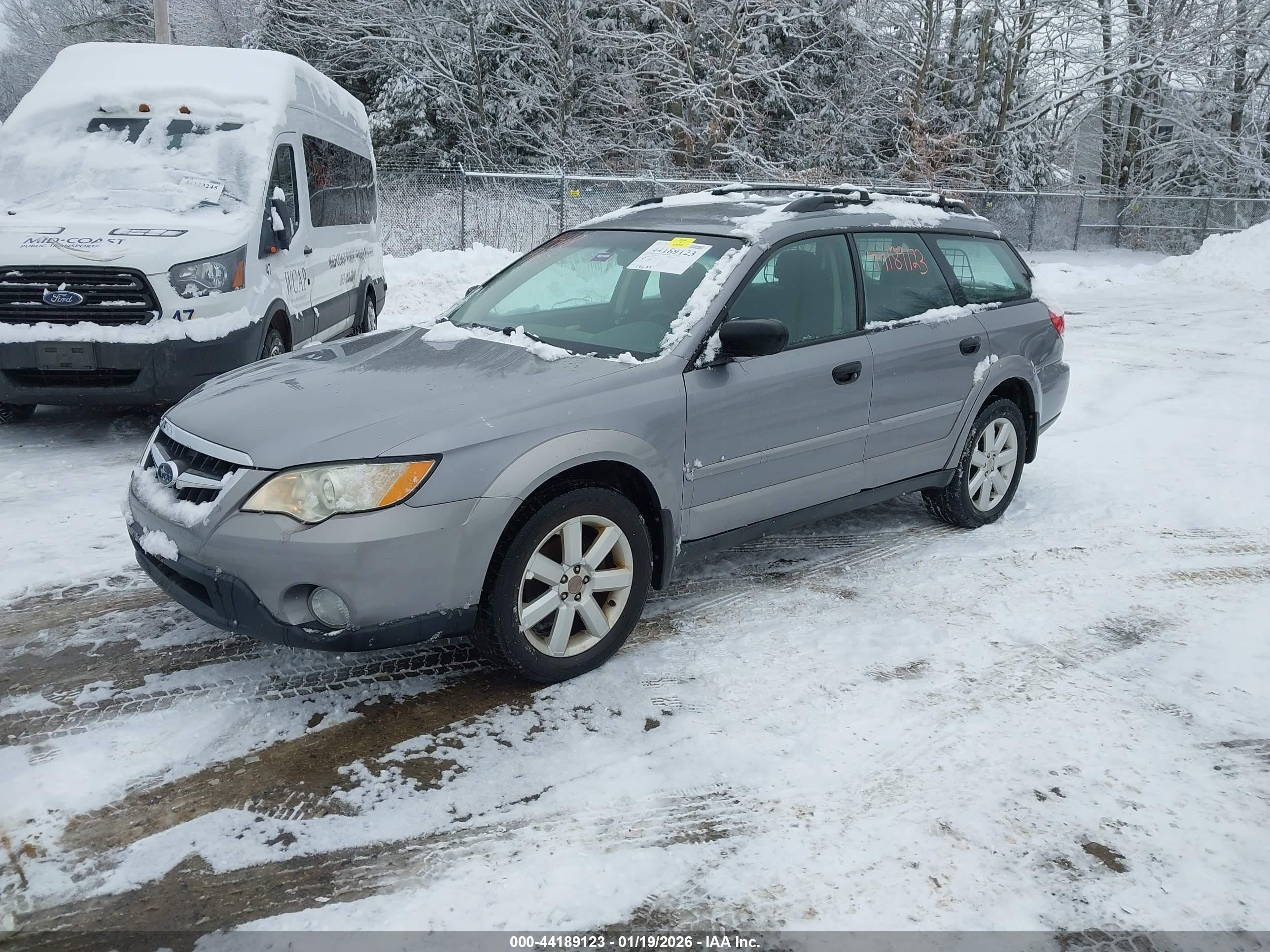 SUBARU OUTBACK image 2