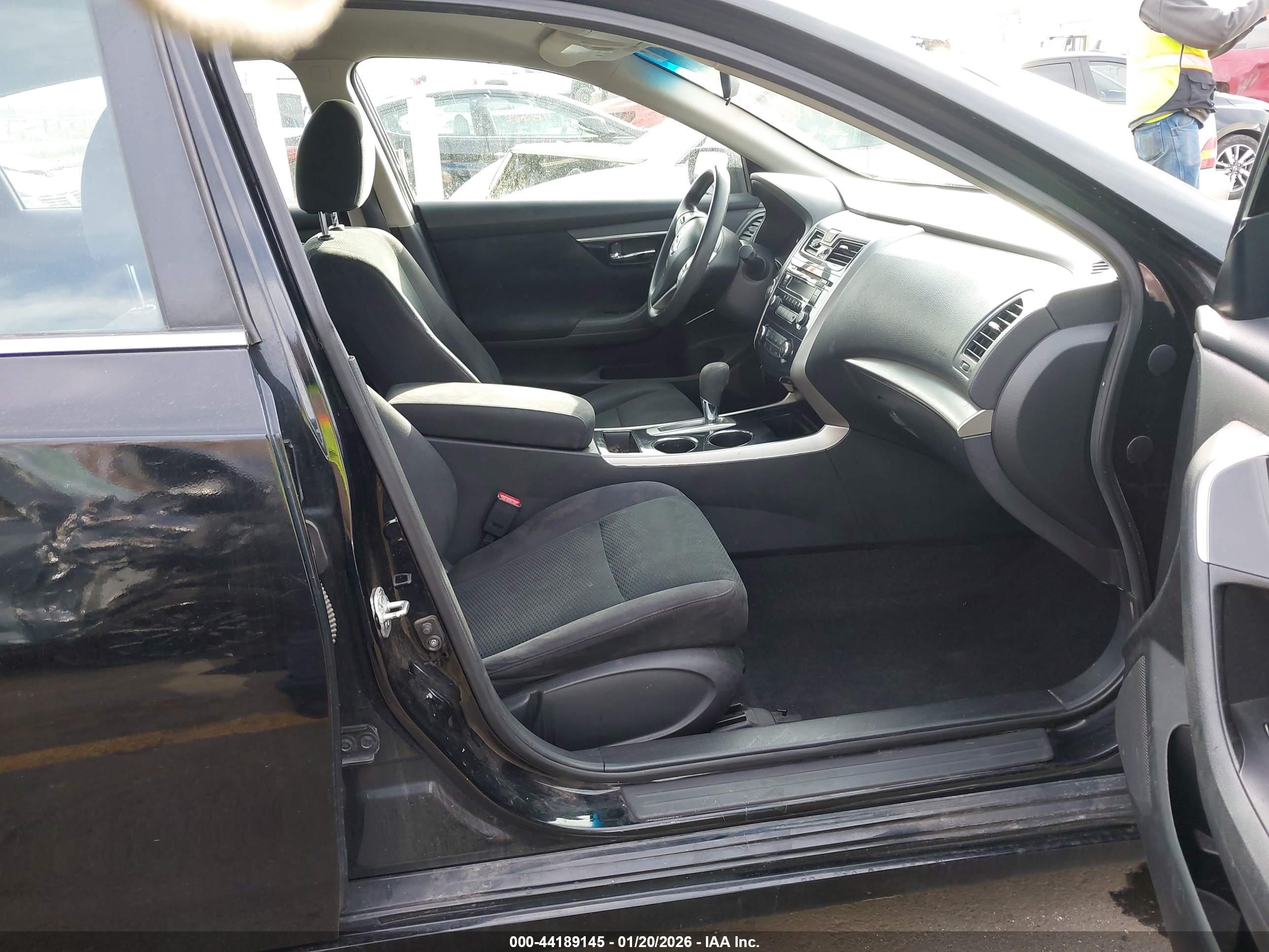NISSAN ALTIMA image 5