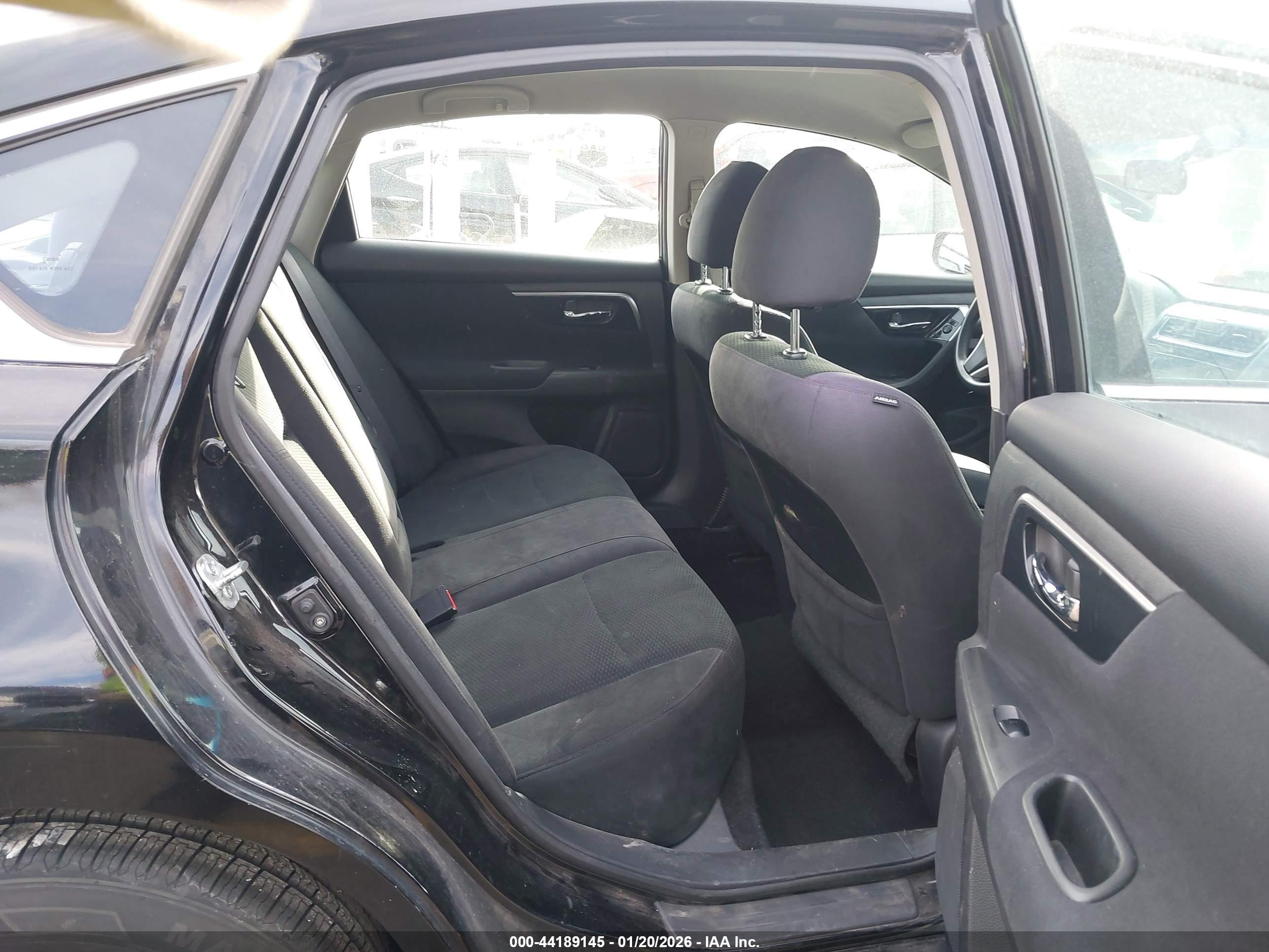 NISSAN ALTIMA image 8
