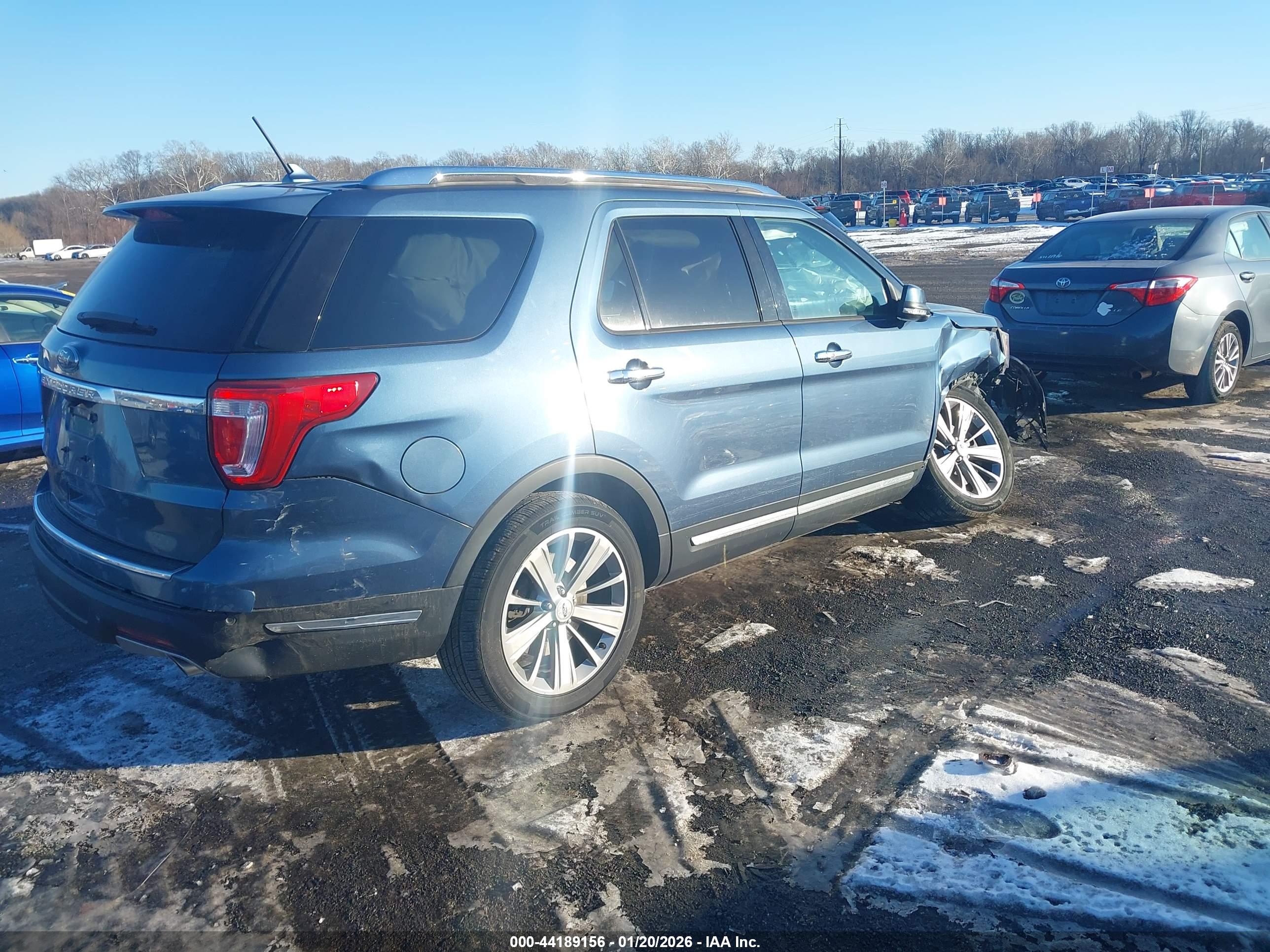 FORD EXPLORER image 4