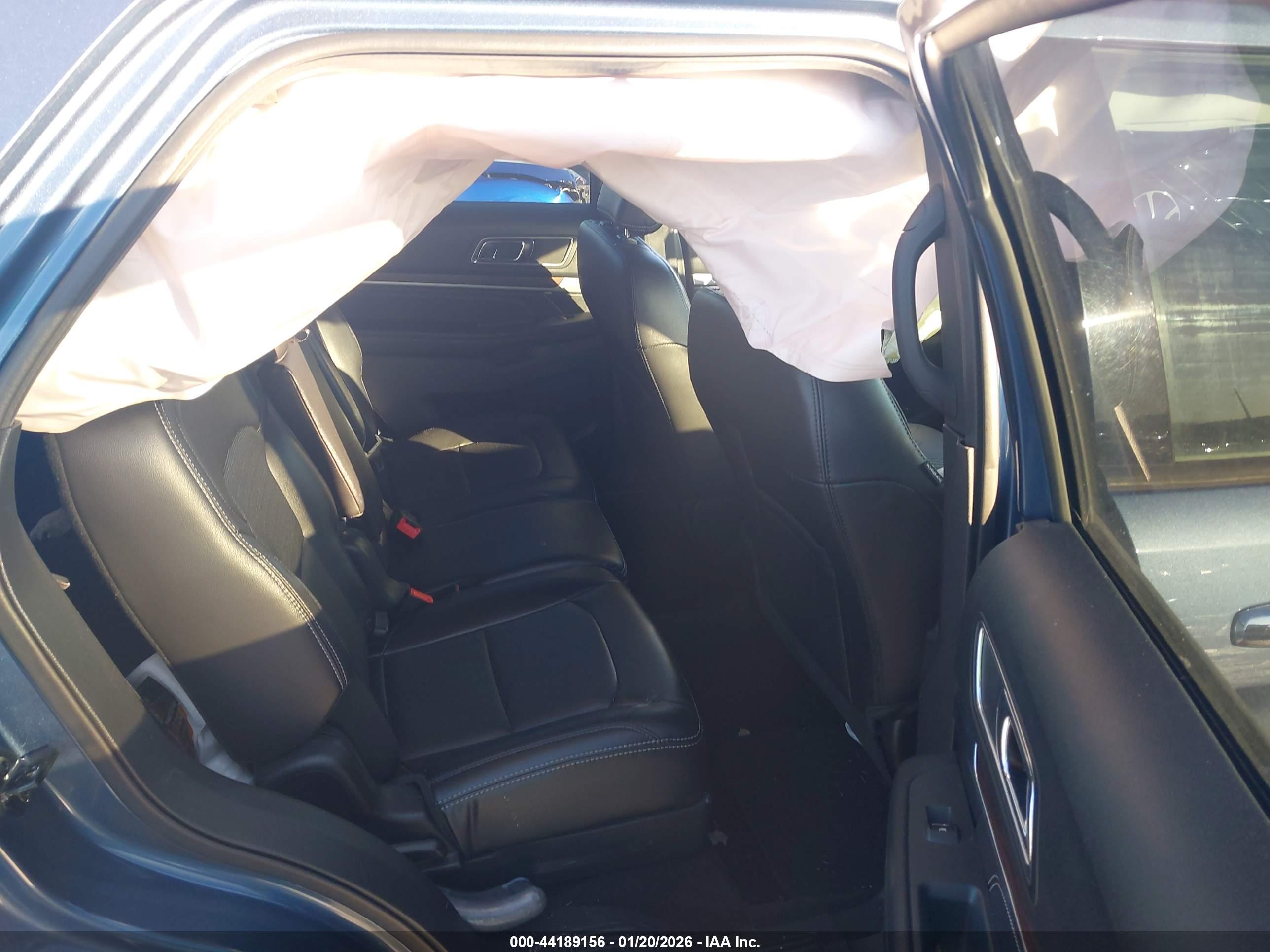FORD EXPLORER image 8