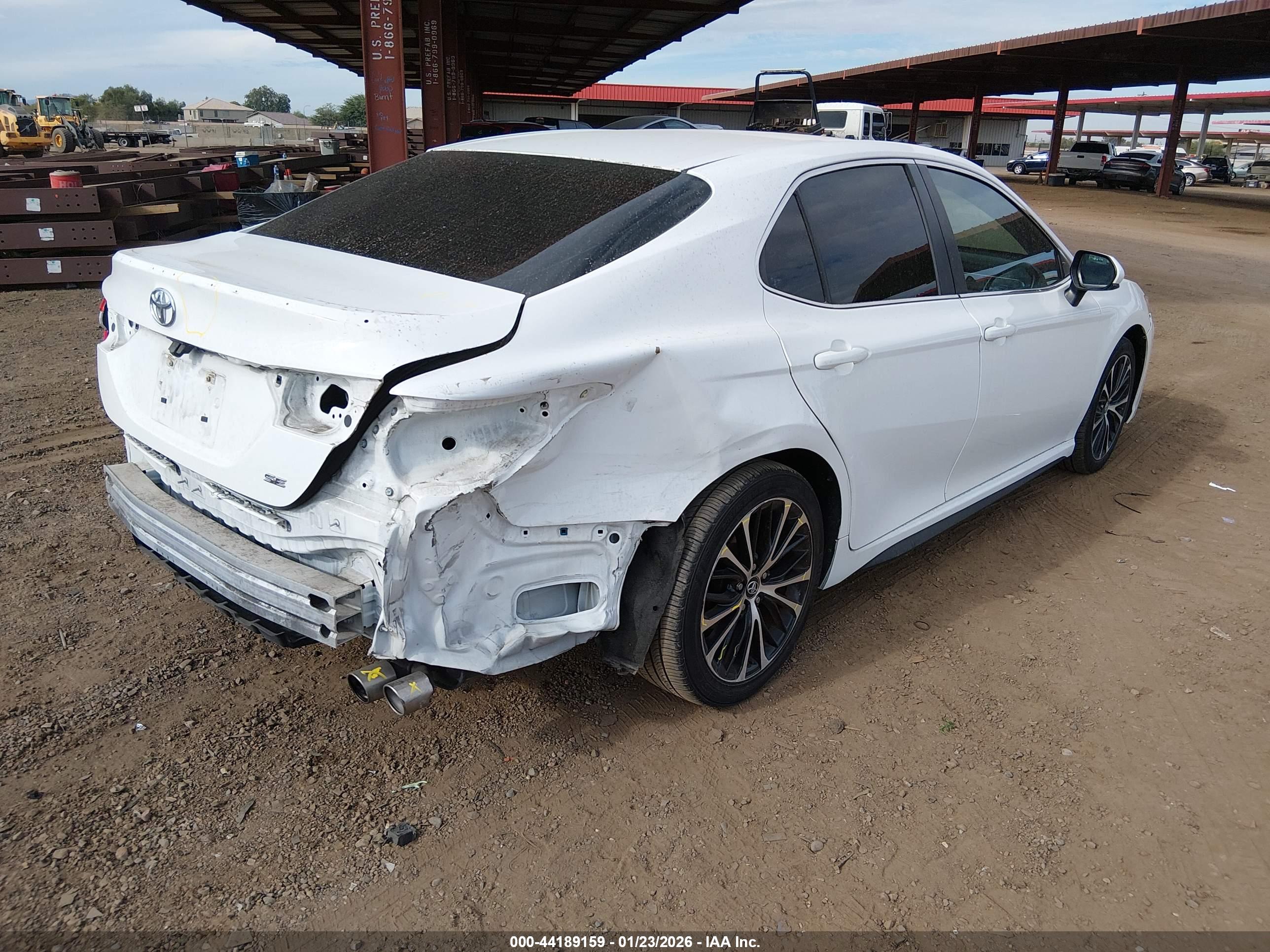 TOYOTA CAMRY image 4